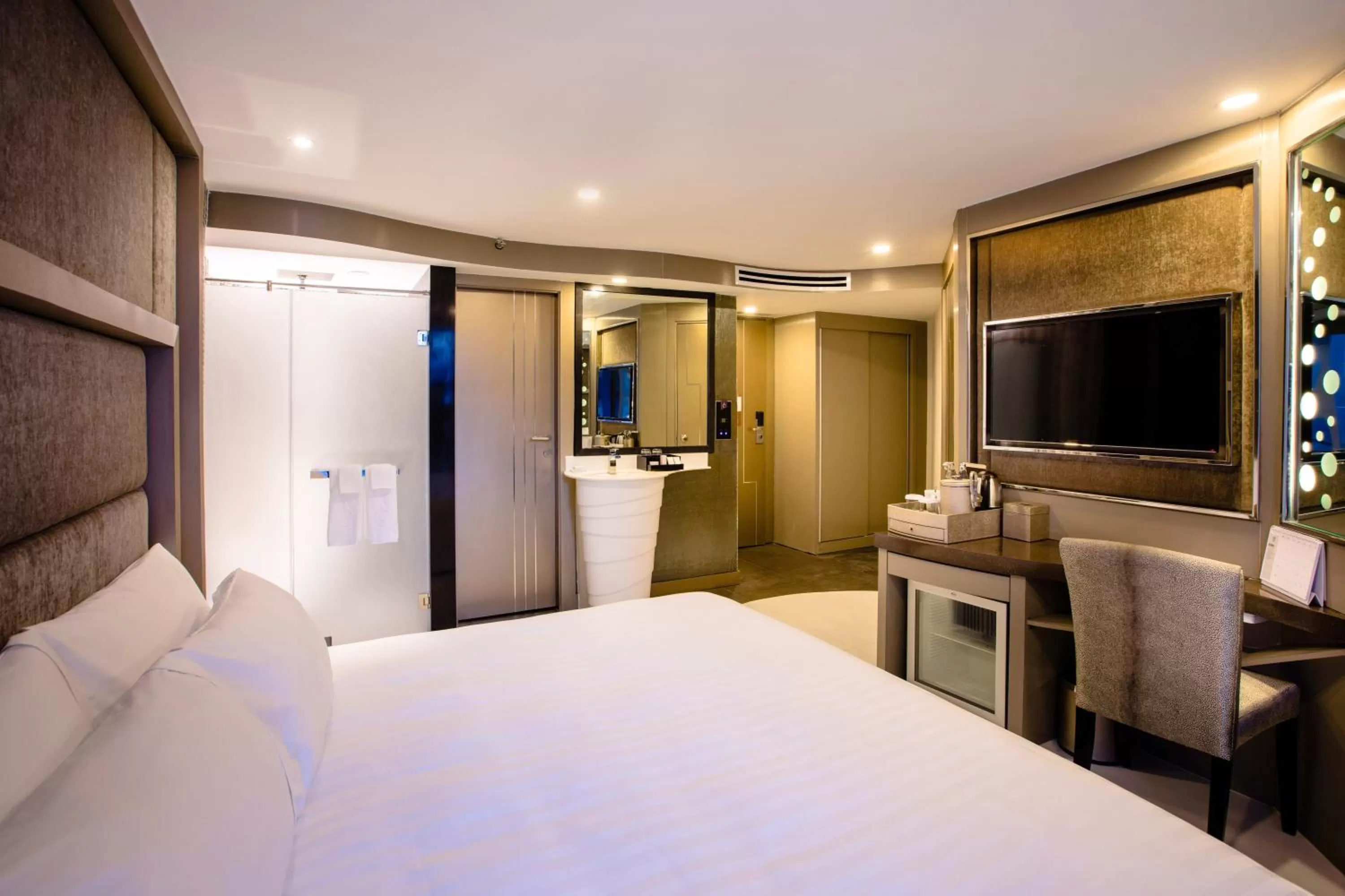 Photo of the whole room in Centara Azure Hotel Pattaya