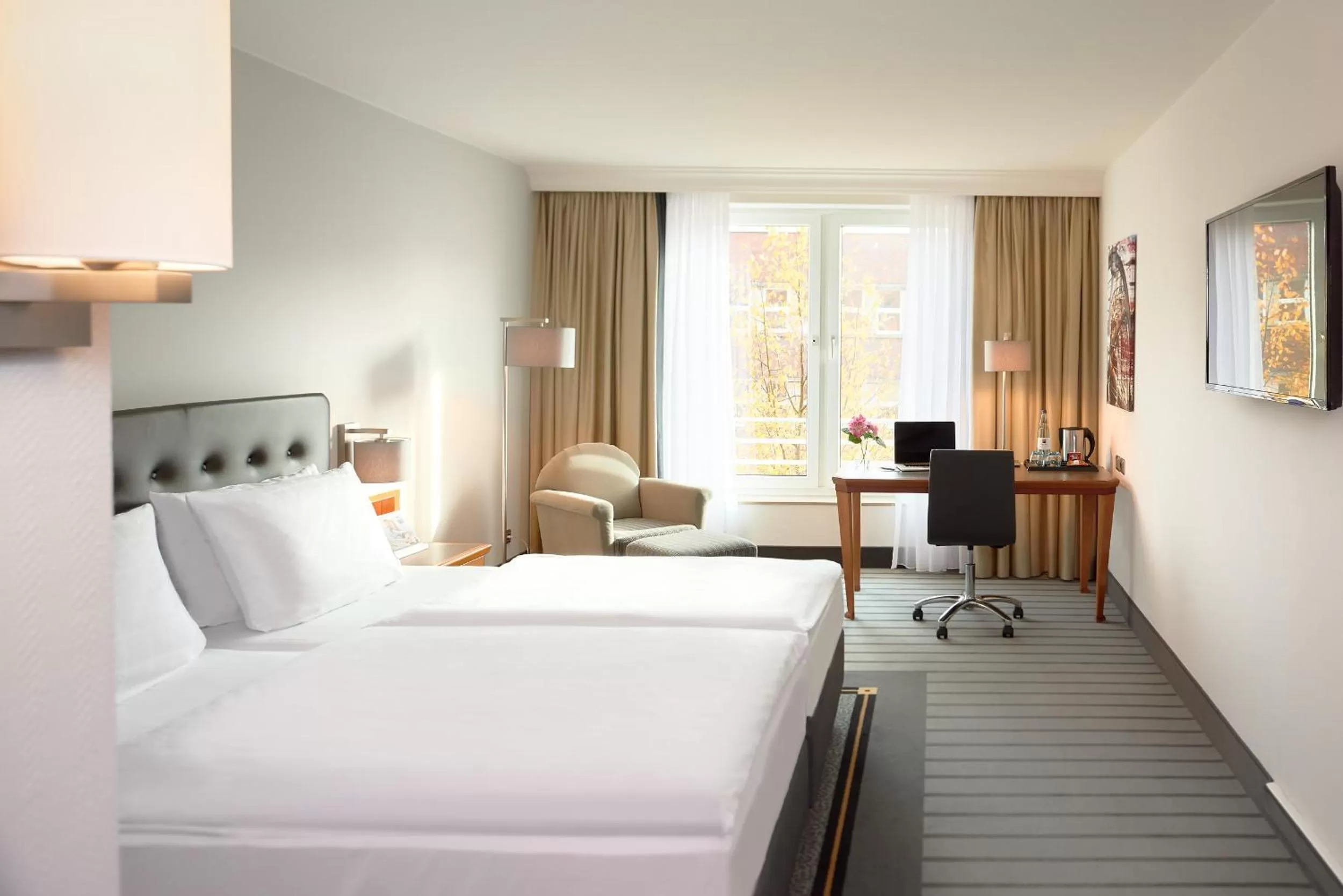 Bedroom, Bed in Dorint An den Westfalenhallen Dortmund