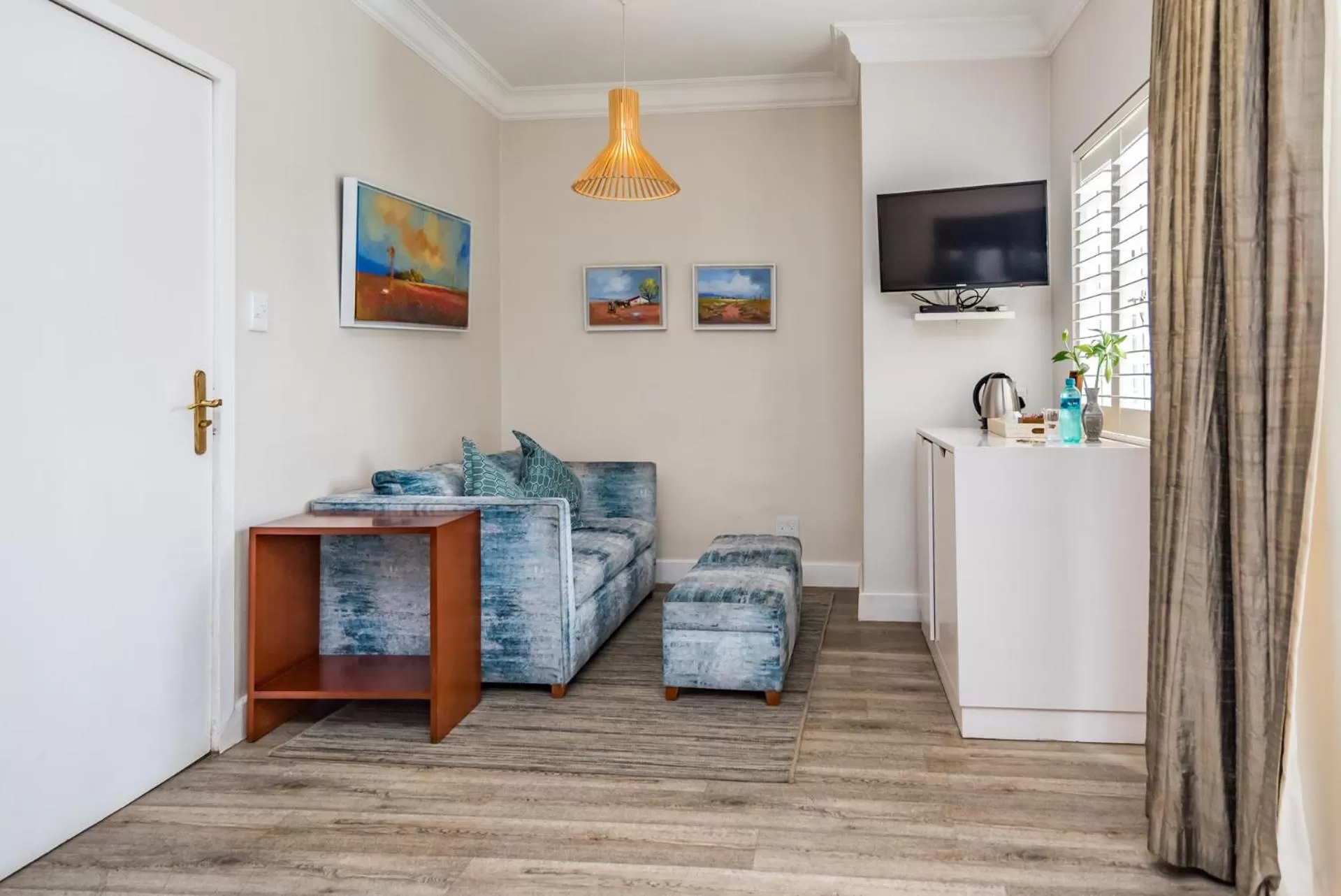 TV and multimedia in Clico Boutique Hotel