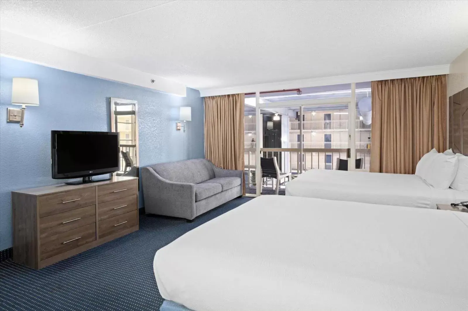 Atrium Hotel Room W/Kitchenette in Carousel Resort Hotel and Condominiums Atrium Hotel Room W/Kitchenette in Carousel Resort Hotel and Condominiums