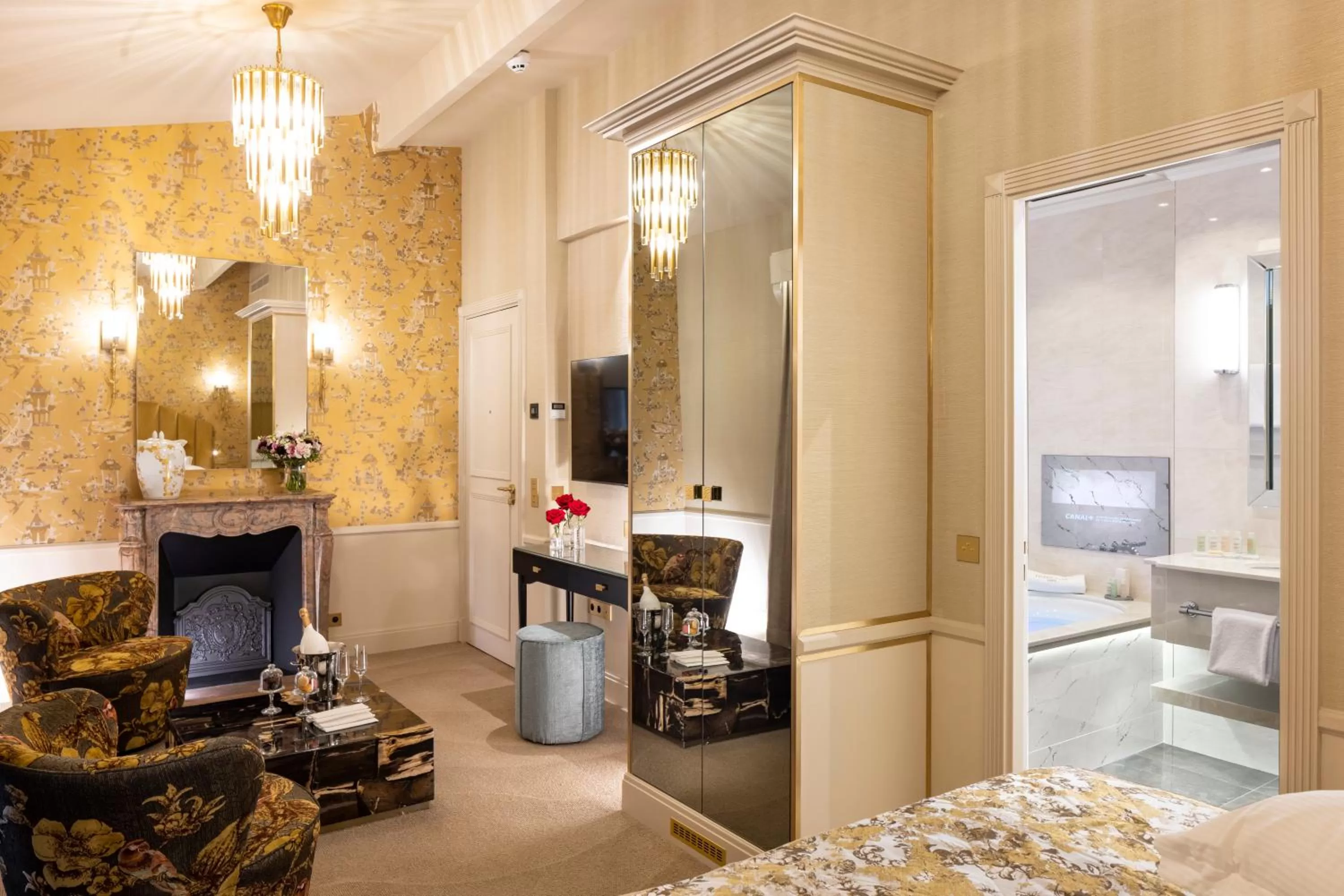 Living room in Manolita Paris