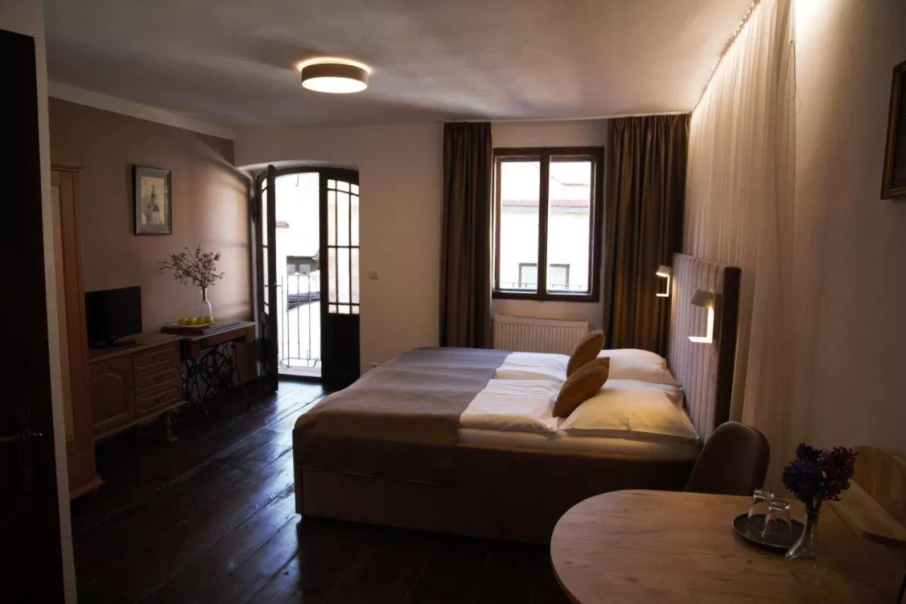 Bed in Hotel Svambersky dum