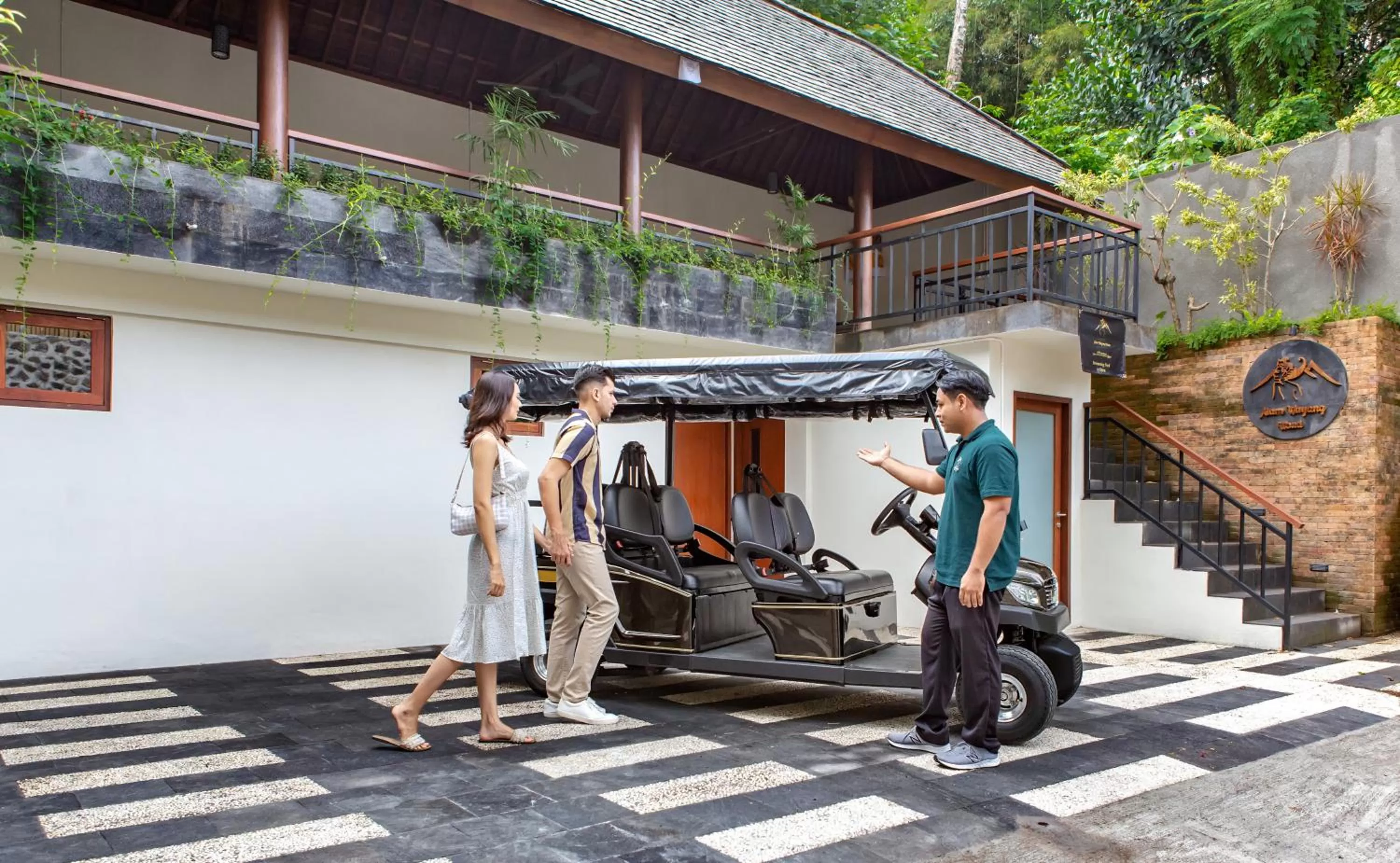 Parking in Alam Wayang Ubud - CHSE Certified