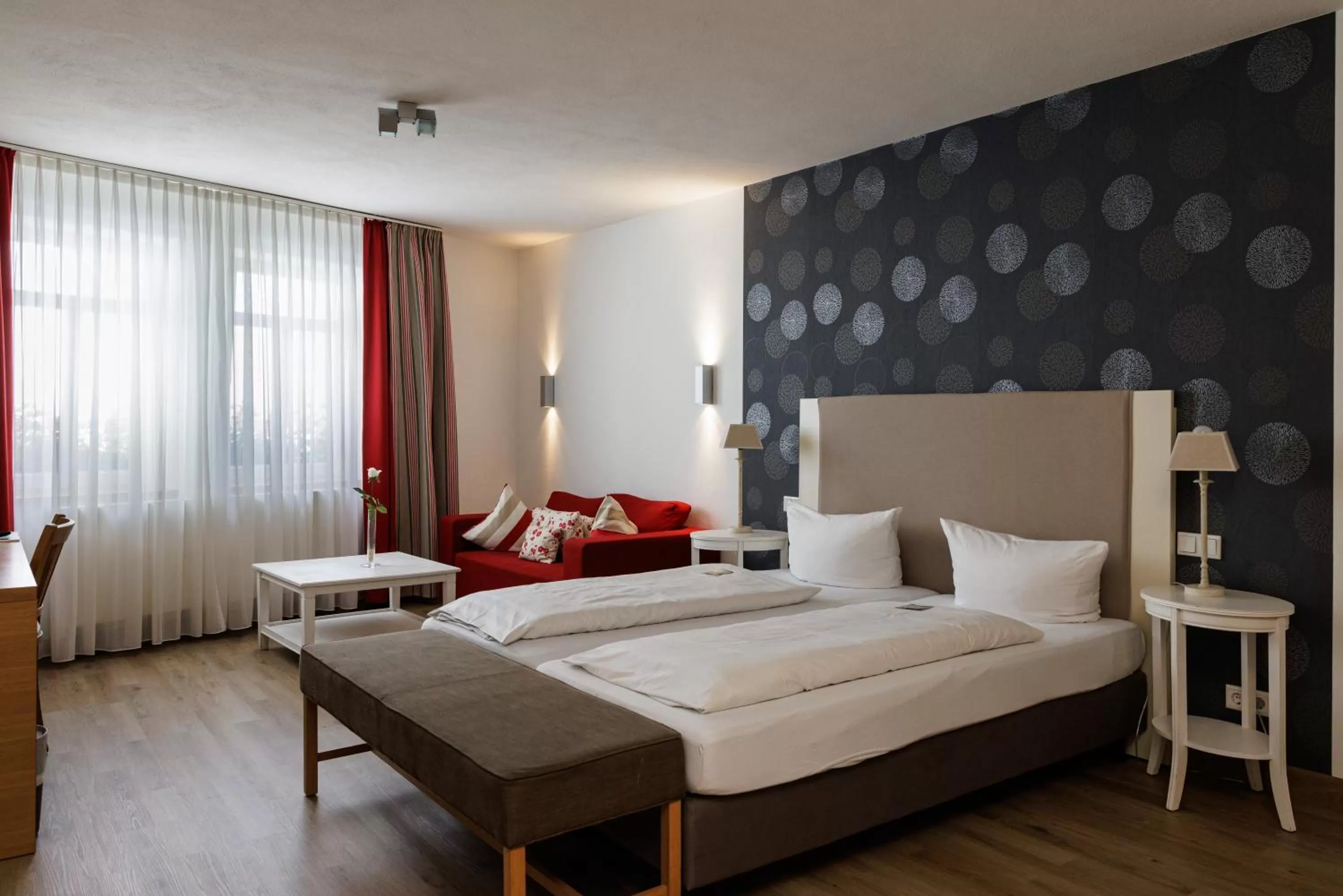 Photo of the whole room, Bed in Flair Hotel zum Storchen