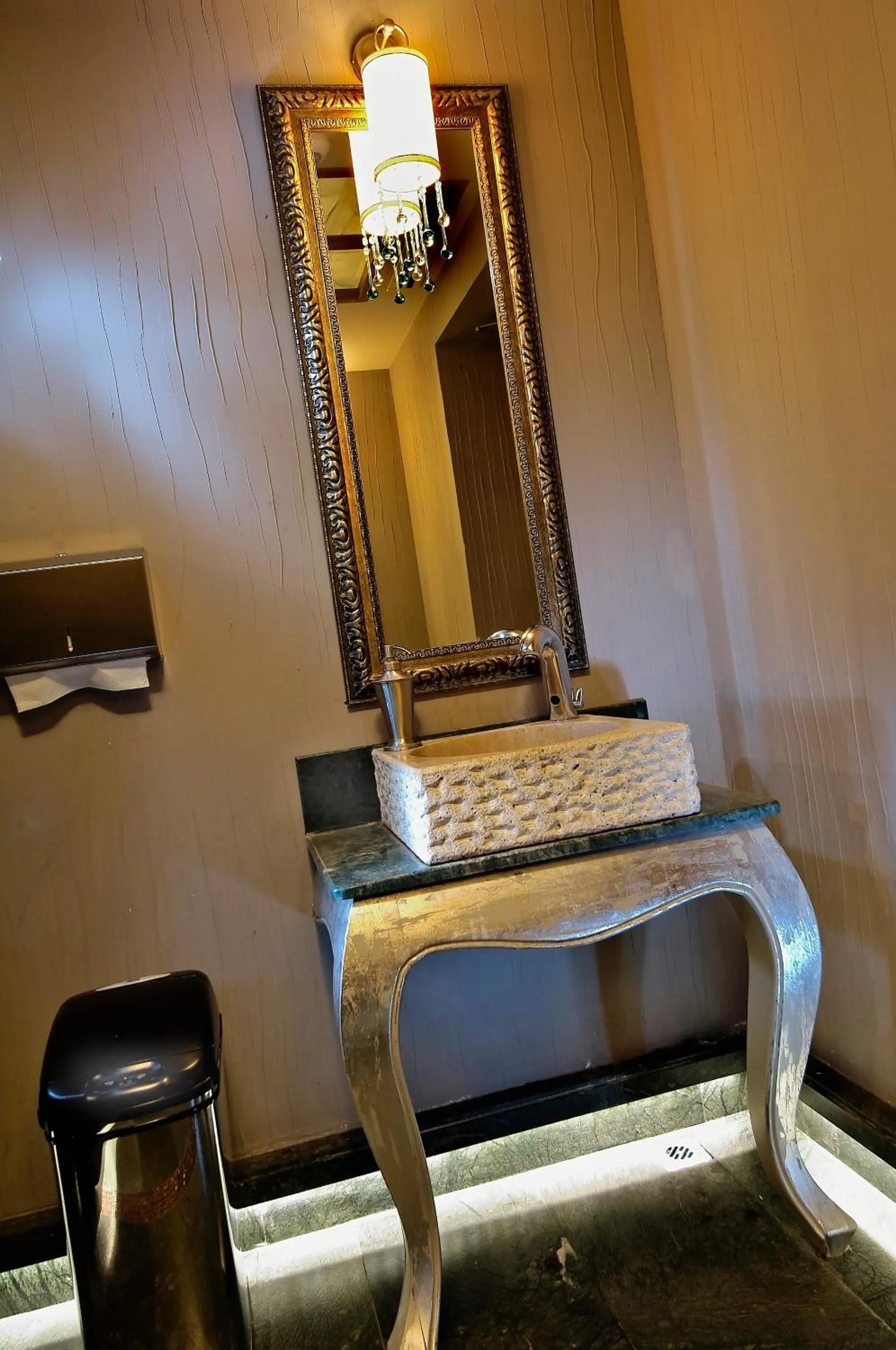 Toilet in Gonluferah Thermal Hotel