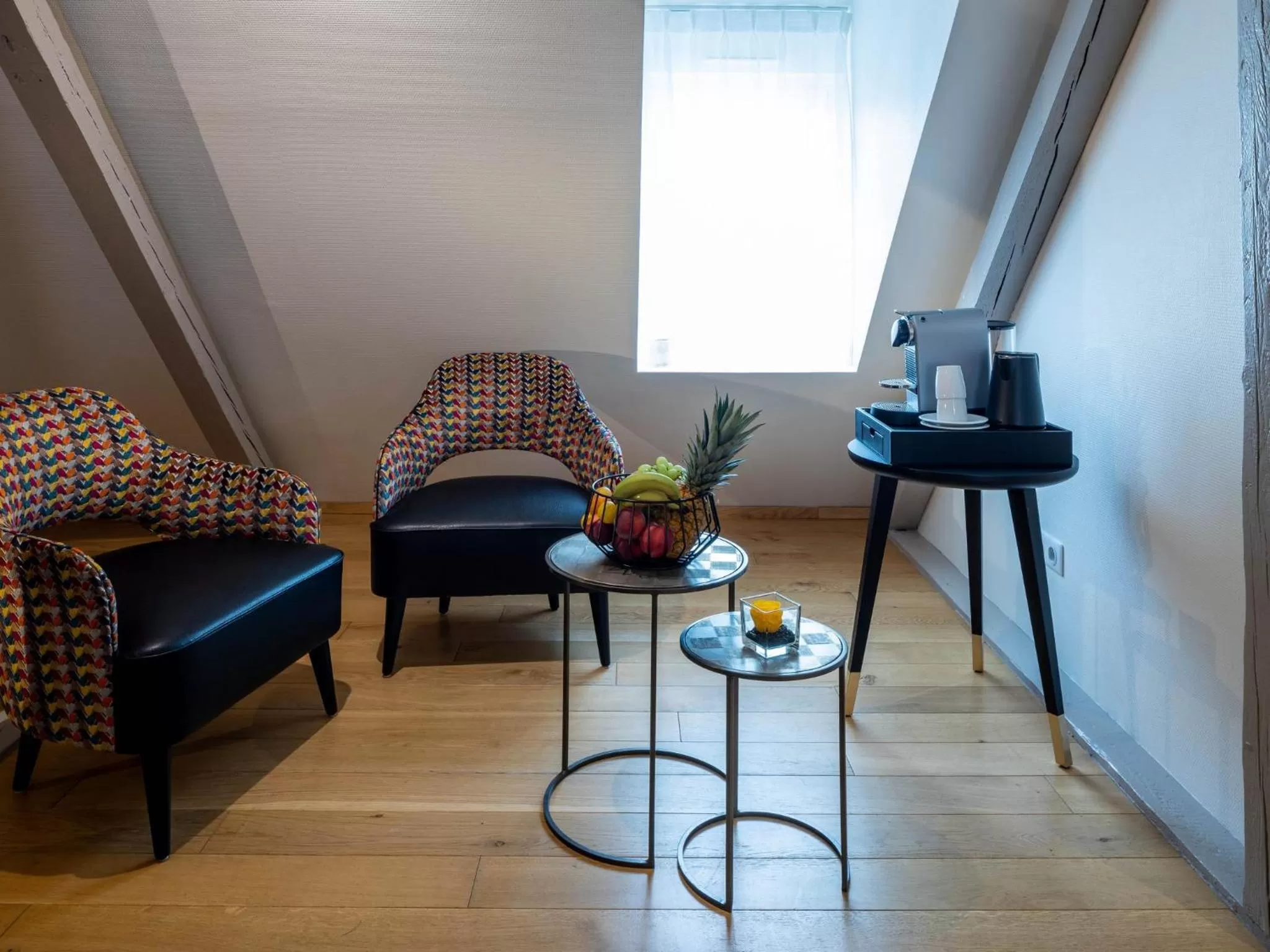 Coffee/tea facilities in Hôtel Garrigae Villa La Florangerie - SPA & Piscine