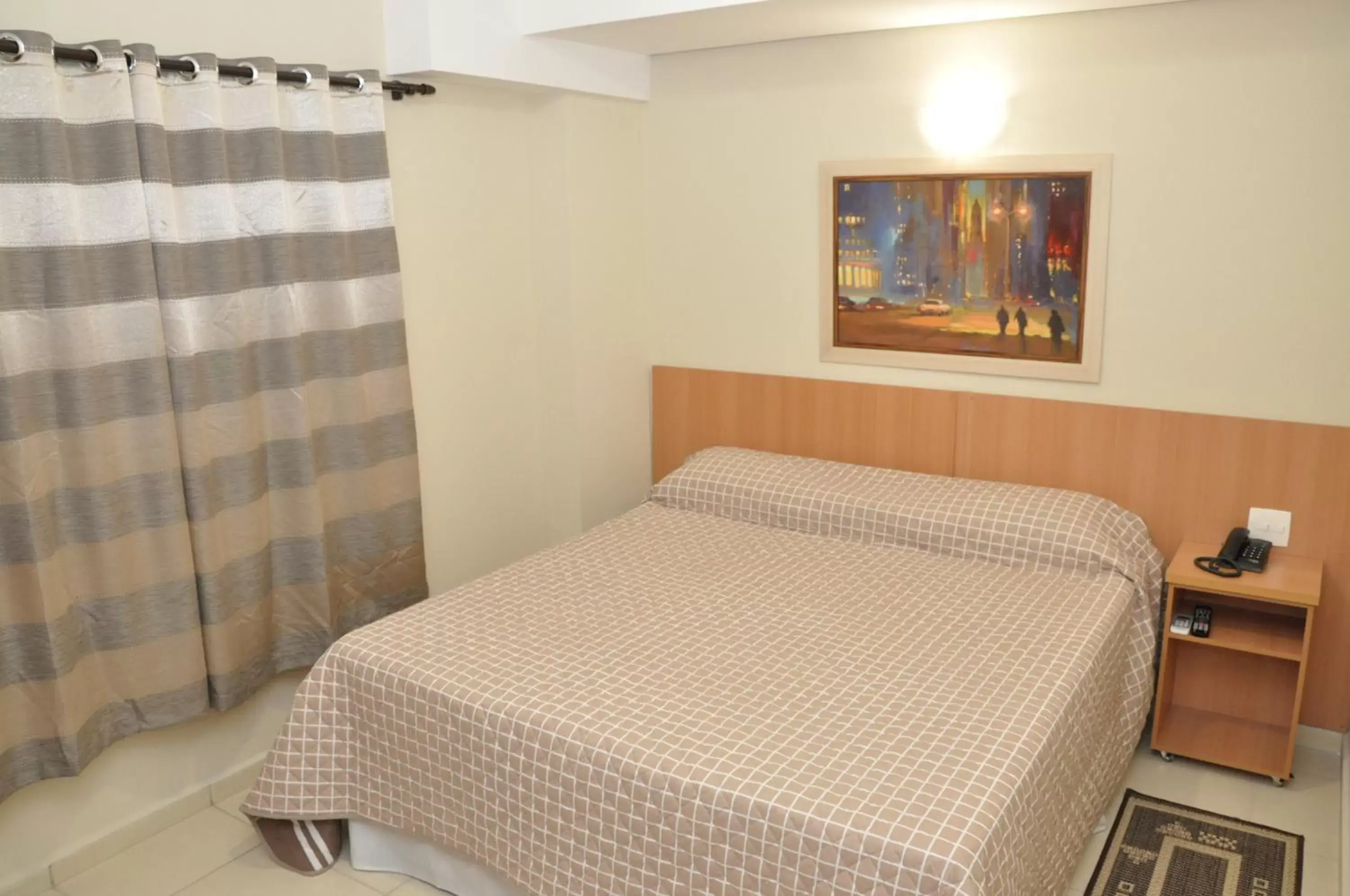 Standard Double or Twin Room in Lotus Hotel - à 6 km do Santuário de Aparecida-SP Standard Double or Twin Room in Lotus Hotel - à 6 km do Santuário de Aparecida-SP