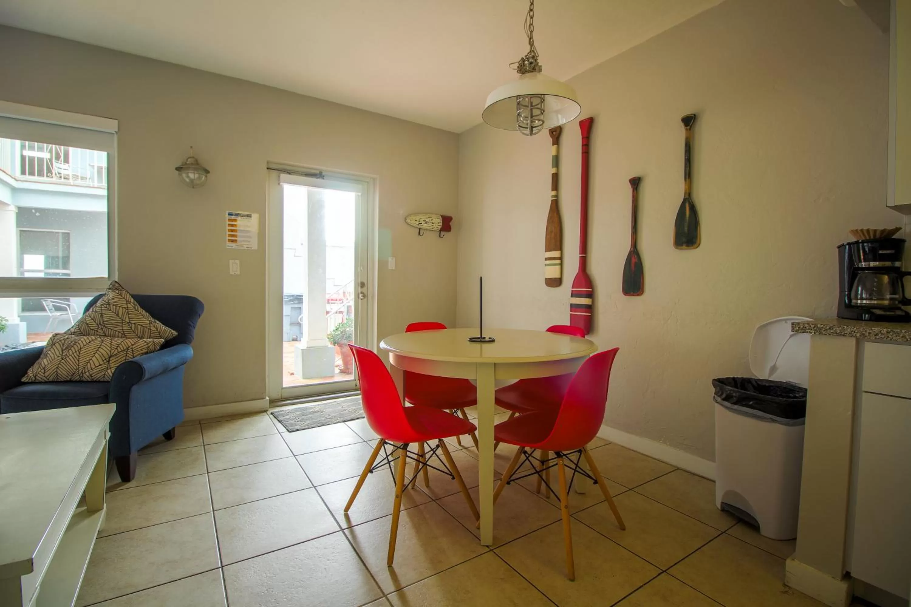 Dining area in Shore View Hotel