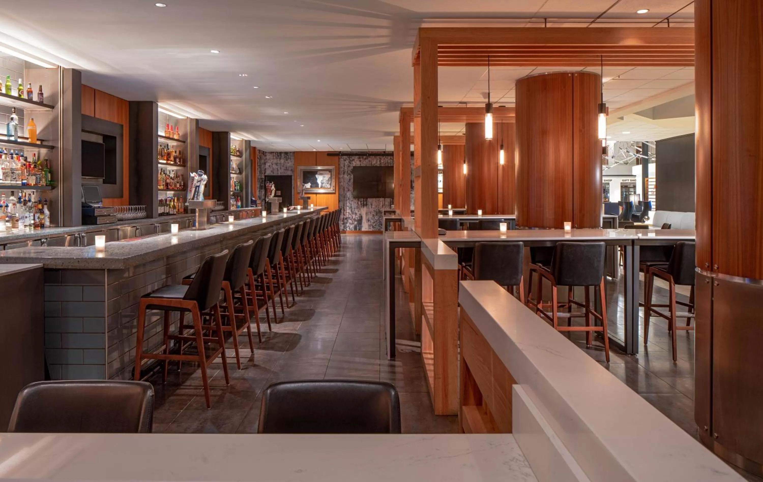 Restaurant/places to eat in Hyatt Regency Indianapolis