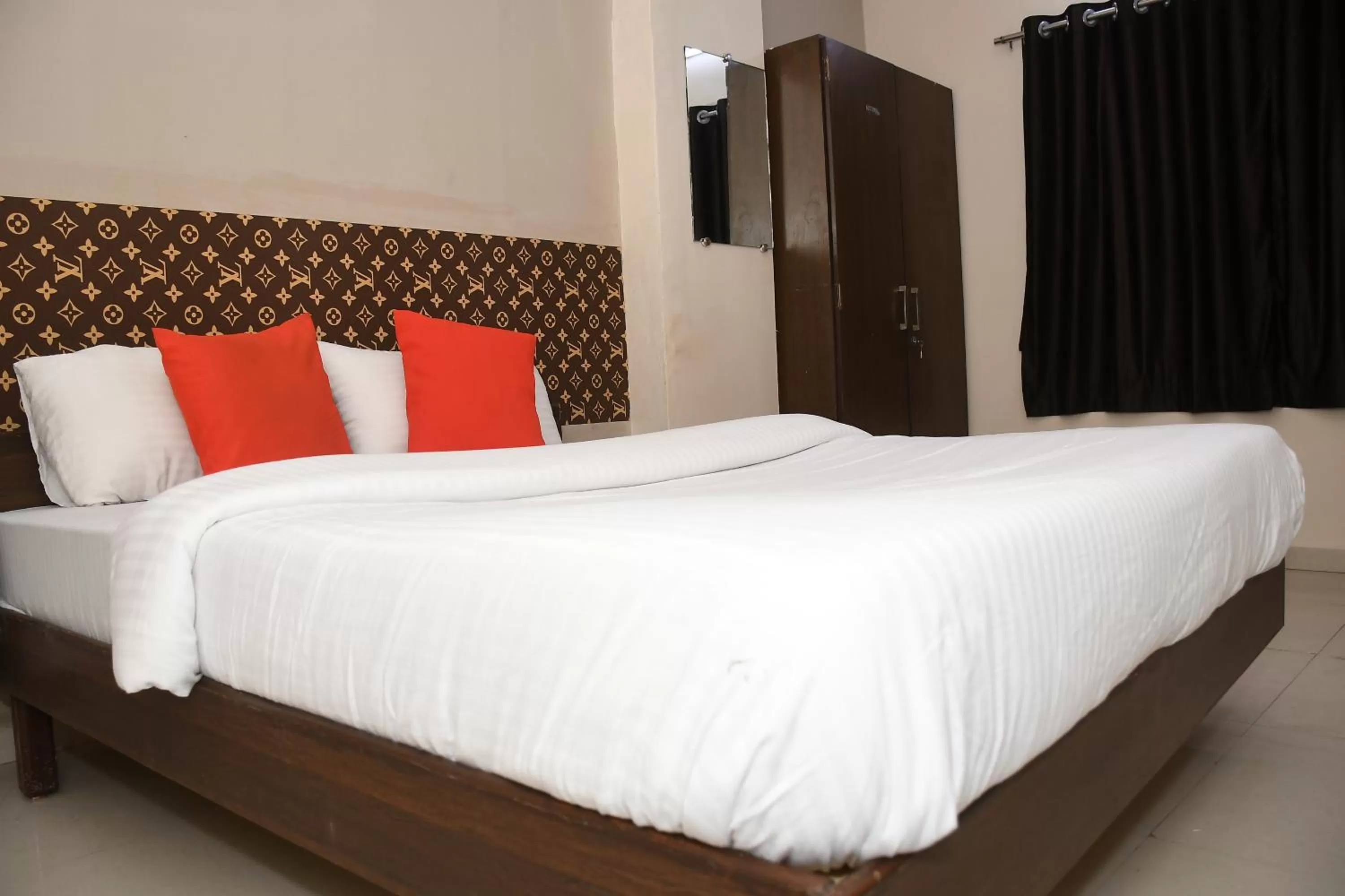 Bed in Hotel Nawanagar Residency