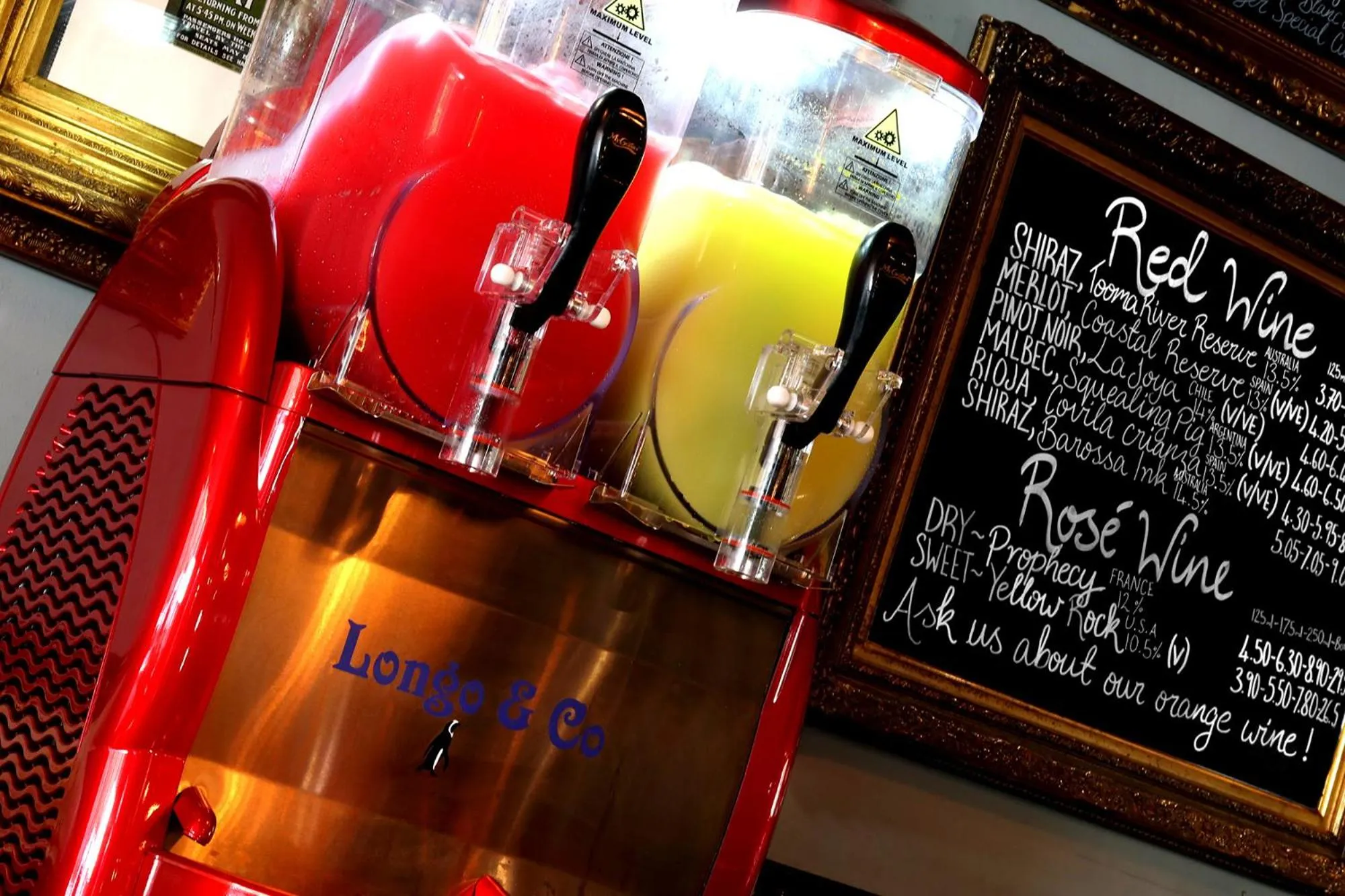 Lounge or bar in The Southern Belle