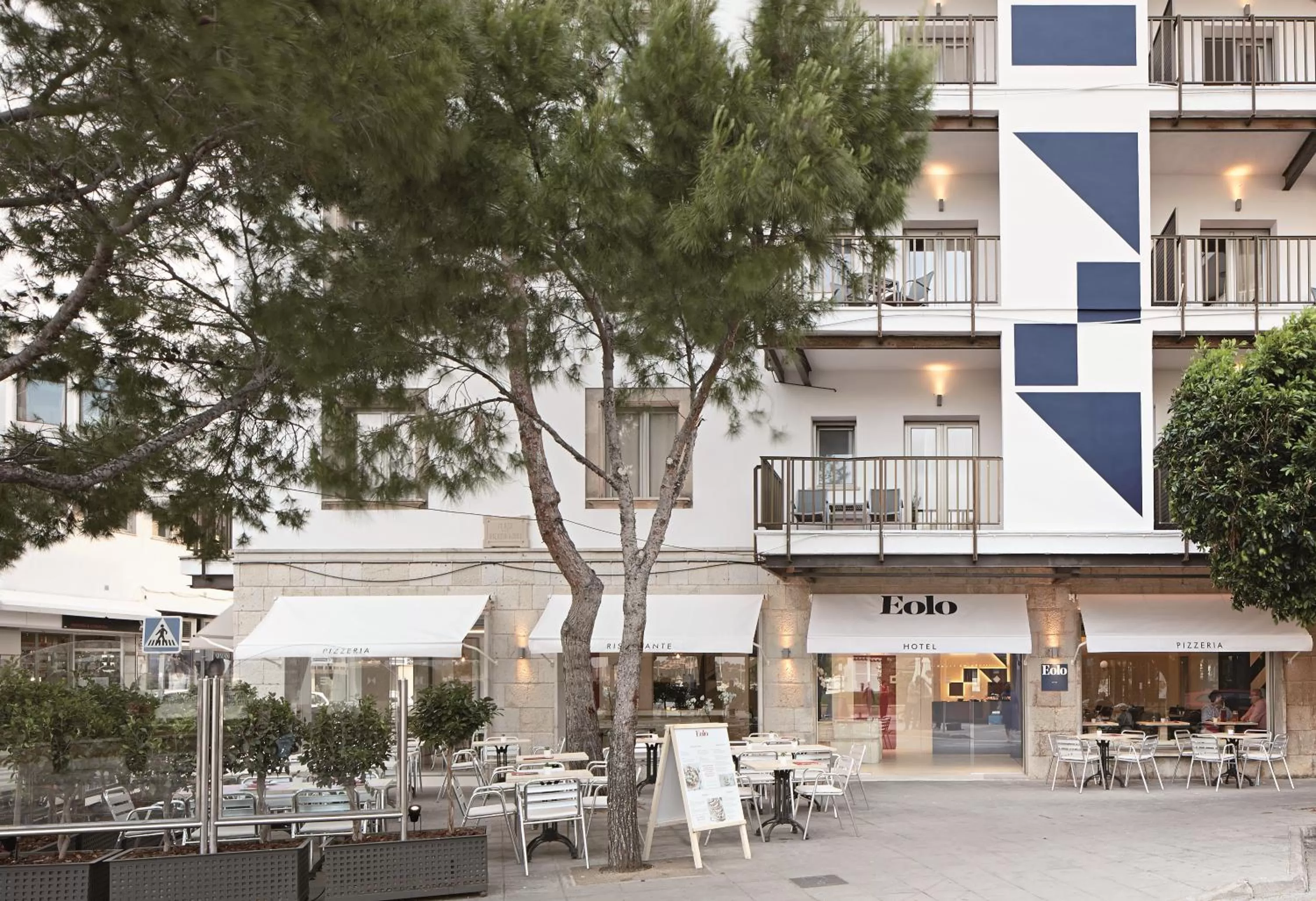 Facade/entrance in Hotel Eolo