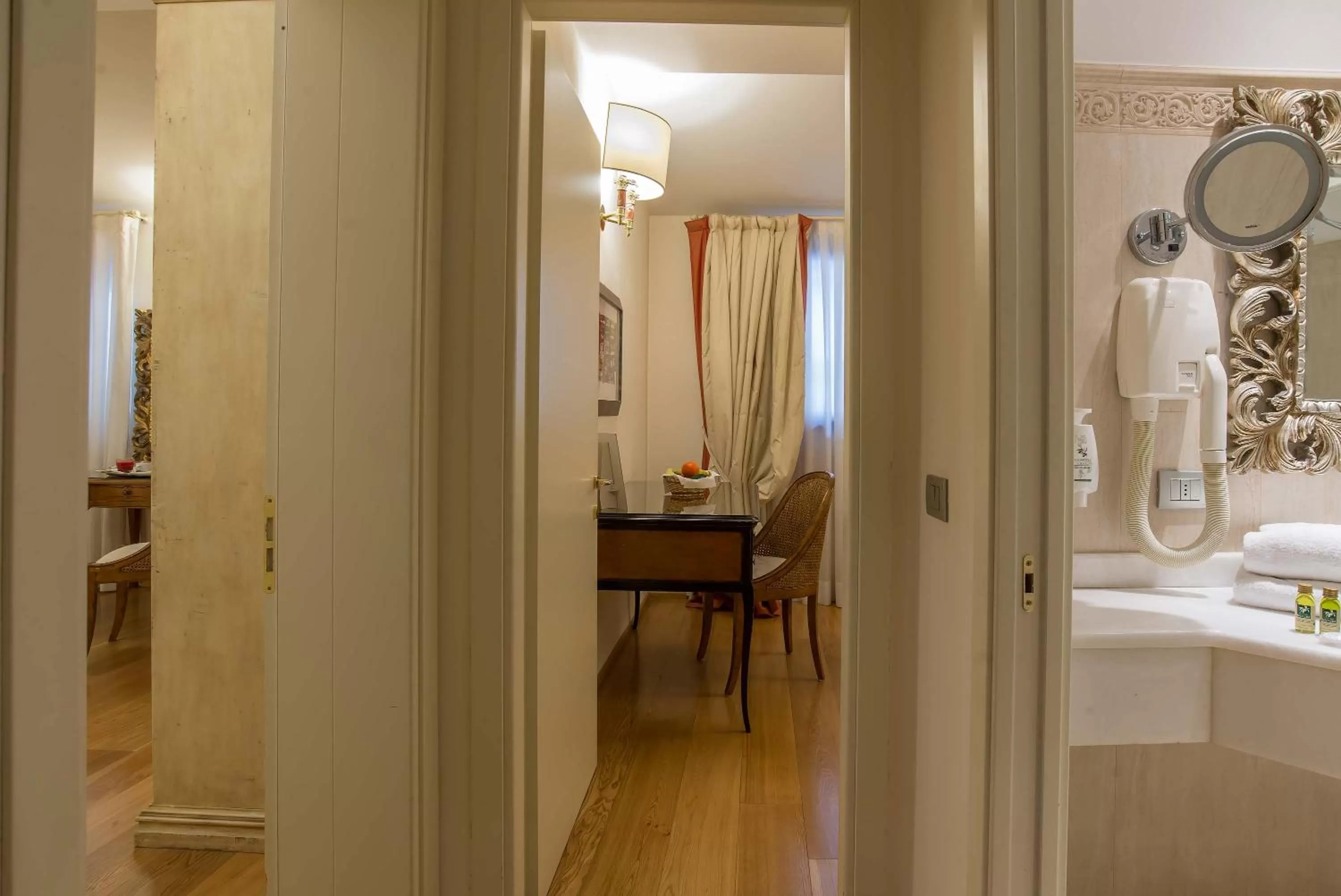 Photo of the whole room in Hotel Atlantic Palace