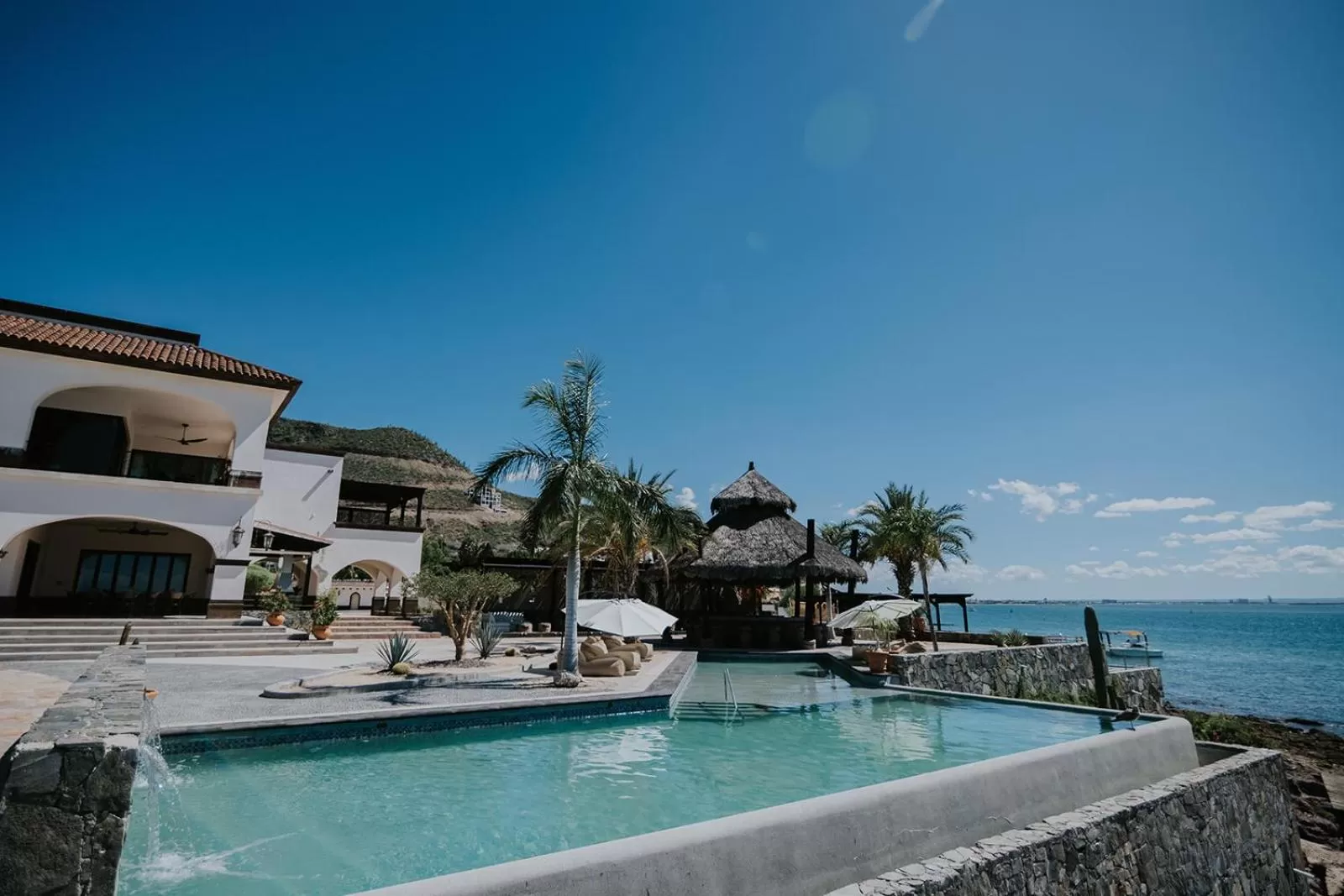 Property building in Orchid House Baja