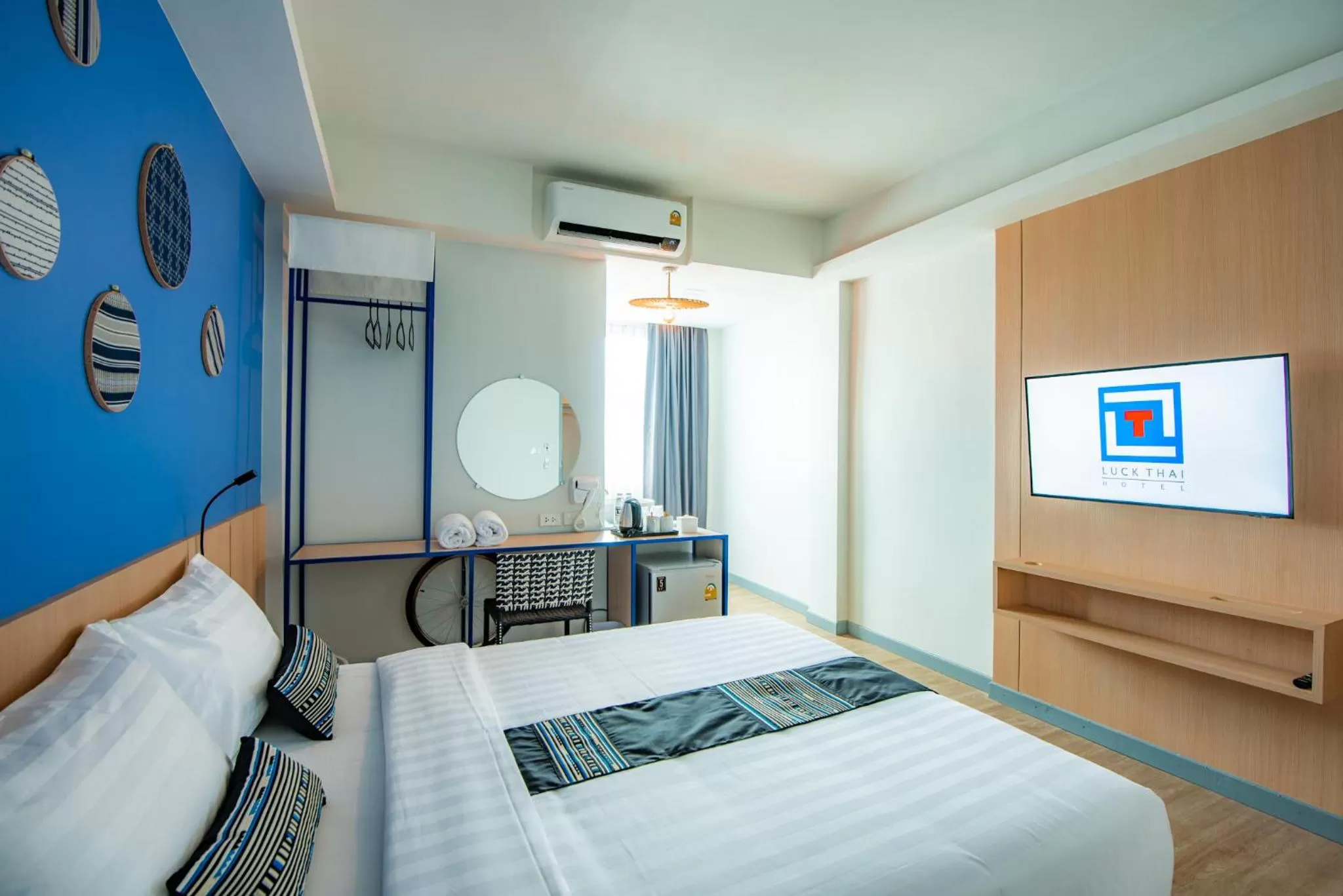 Bedroom, Bed in Luck Thai Hotel