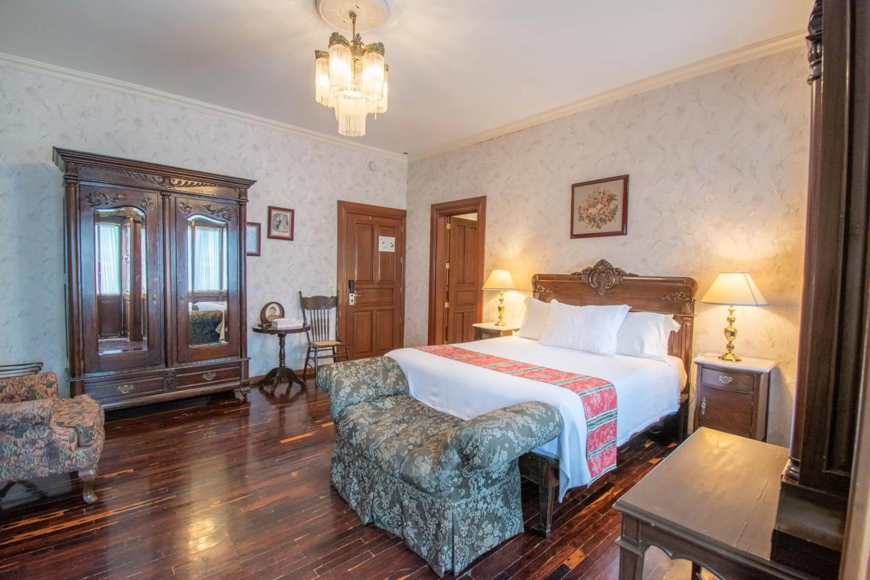 Photo of the whole room in Quinta Las Acacias Hotel Boutique