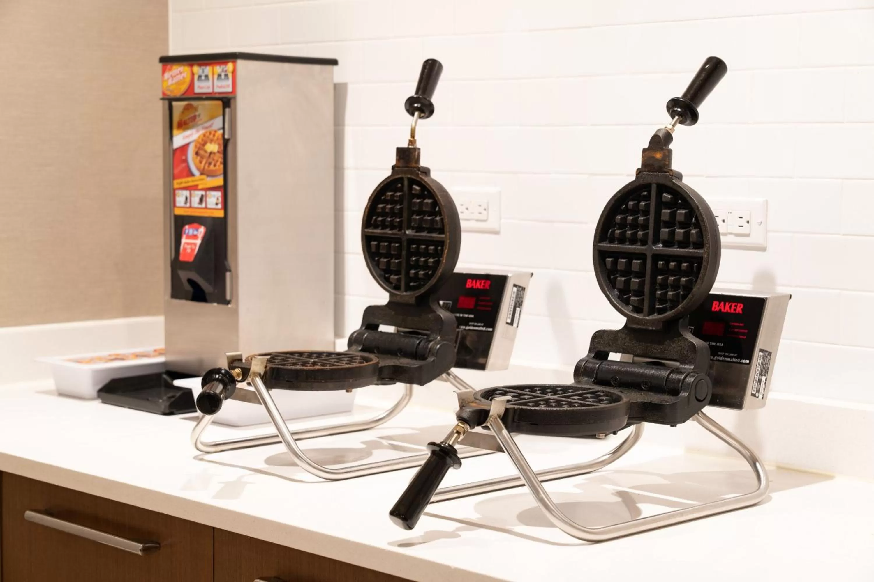 Restaurant/places to eat in Residence Inn by Marriott New York Manhattan/ Midtown Eastside