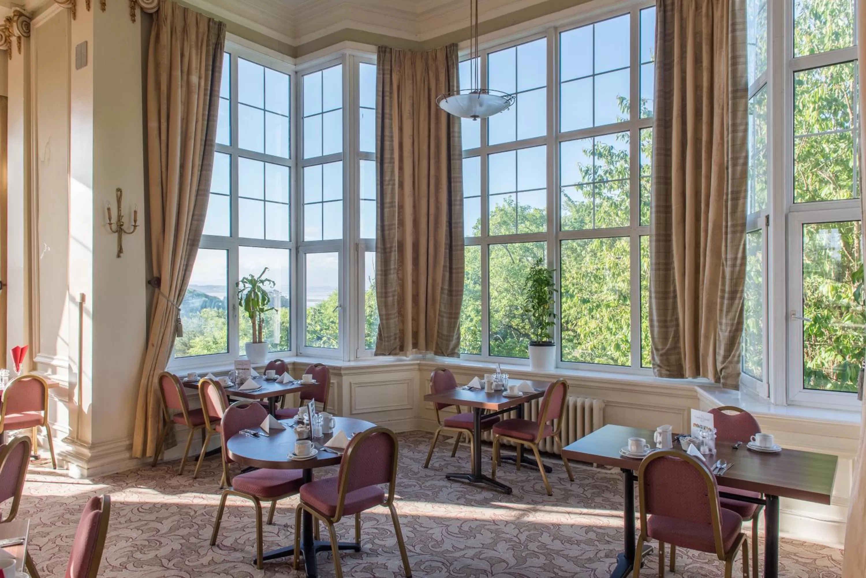 Restaurant/places to eat in Cumbria Grand Hotel