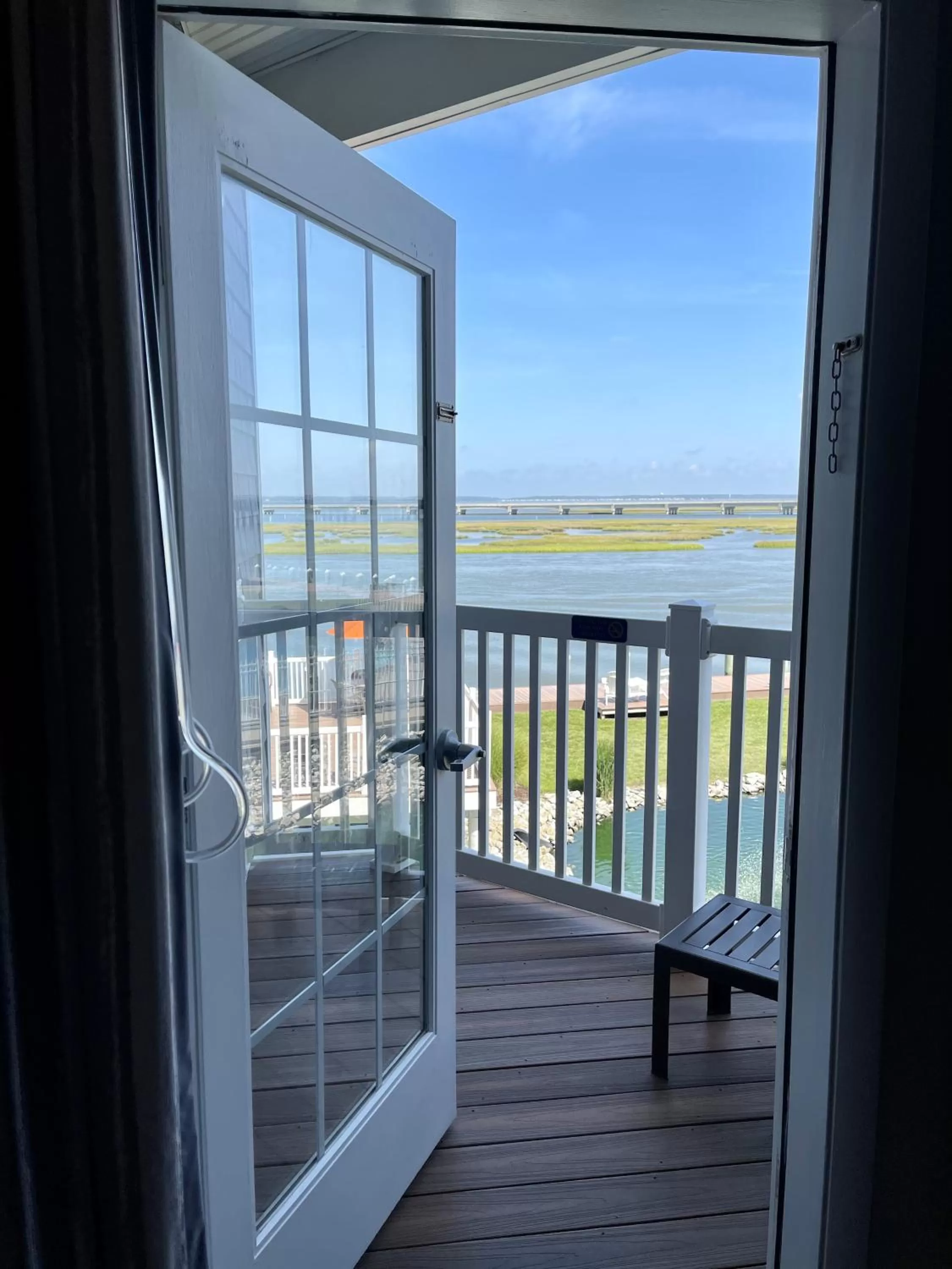 Balcony/Terrace in Comfort Suites Chincoteague Island Bayfront Resort