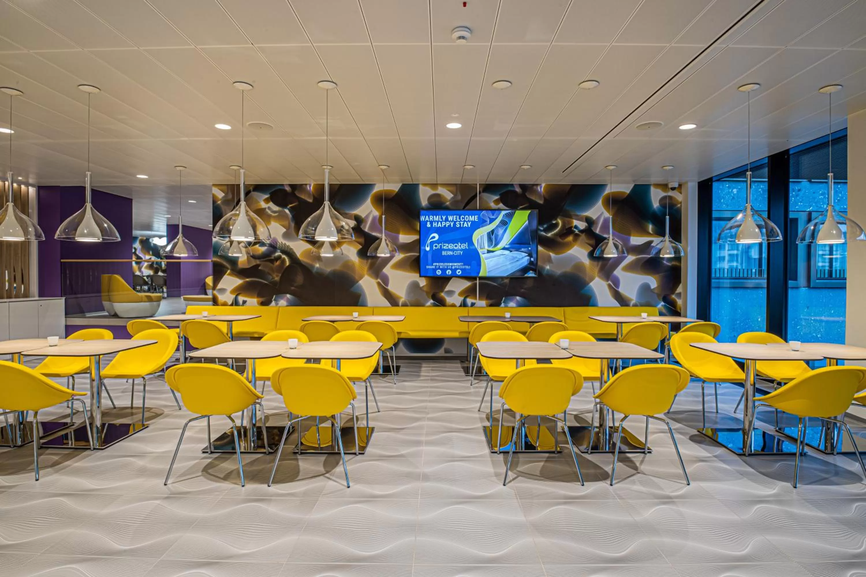 Restaurant/places to eat in Prize by Radisson, Bern City