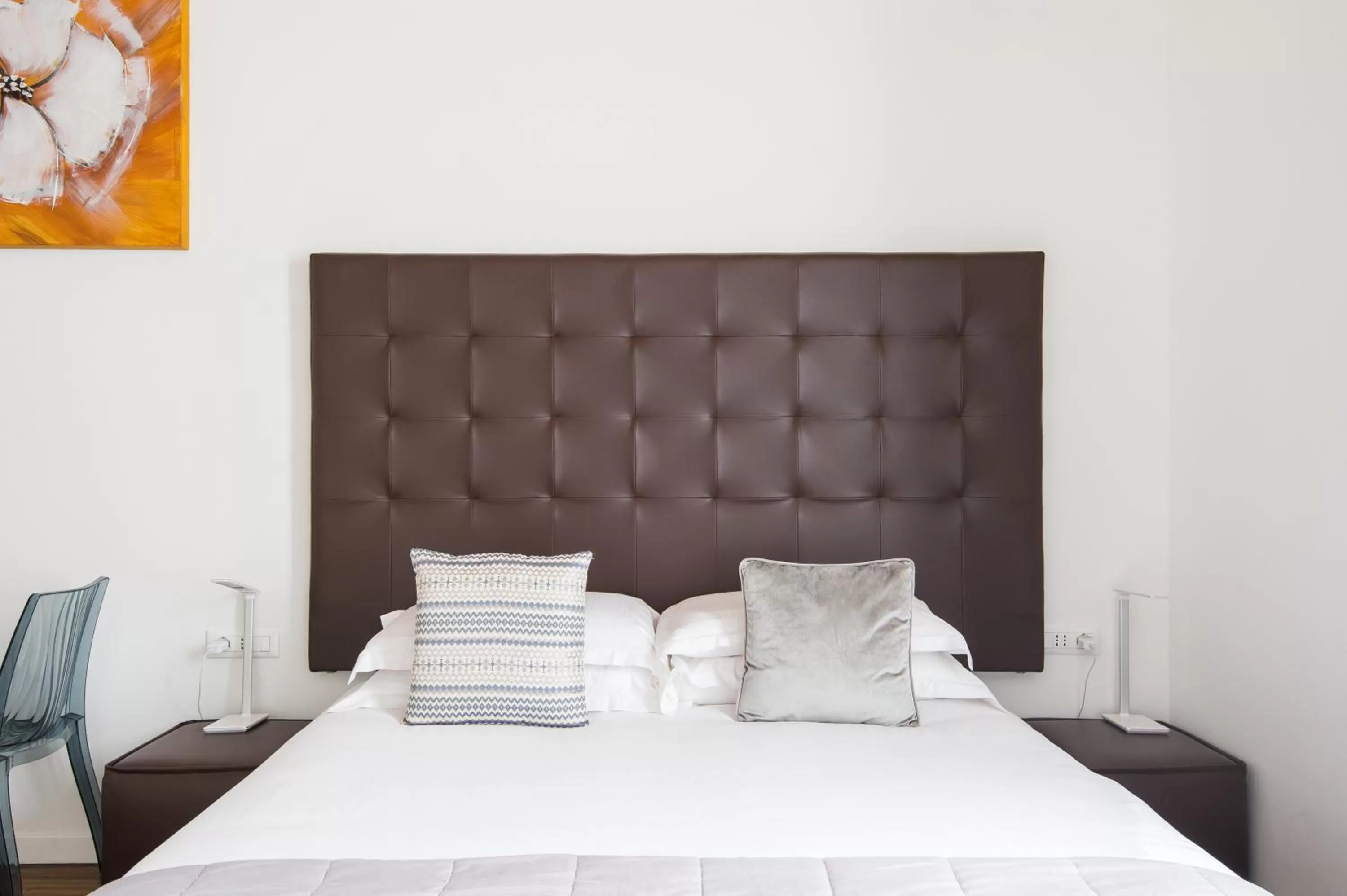 Photo of the whole room, Bed in New Design St.Peter