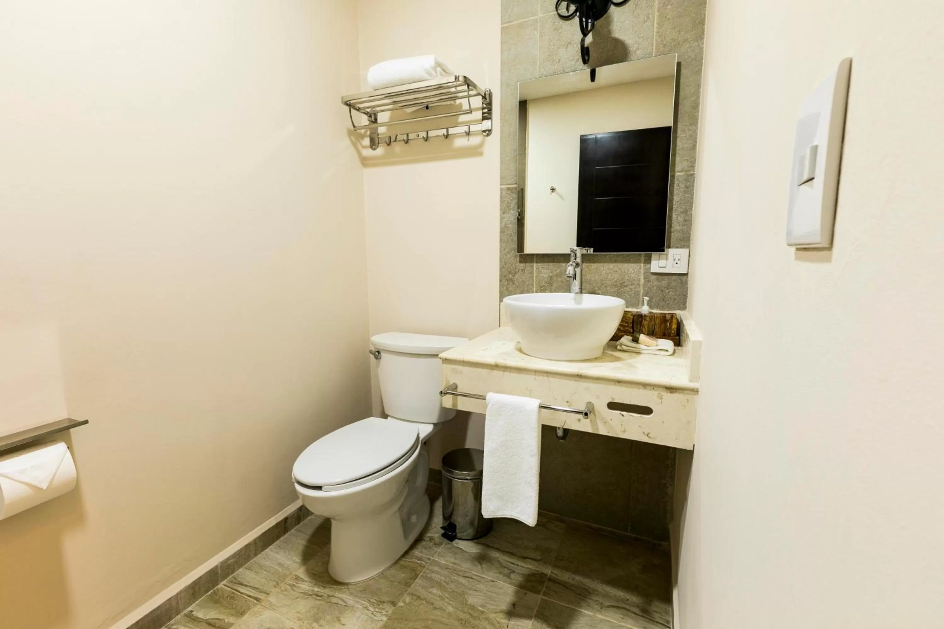 Toilet in Hotel Los Frailes, Valladolid, Yucatán