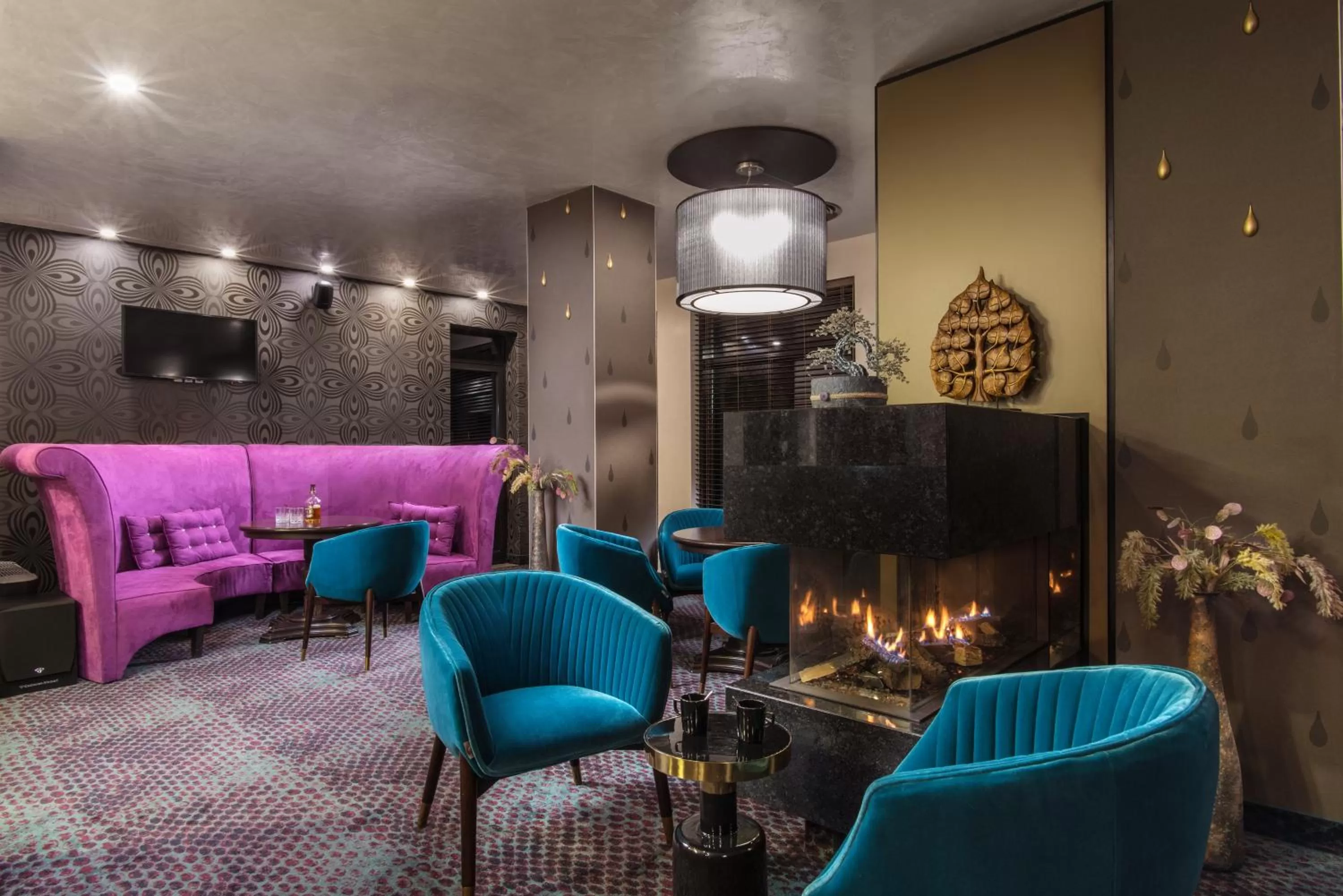 TV and multimedia in Ores Boutique Hotel