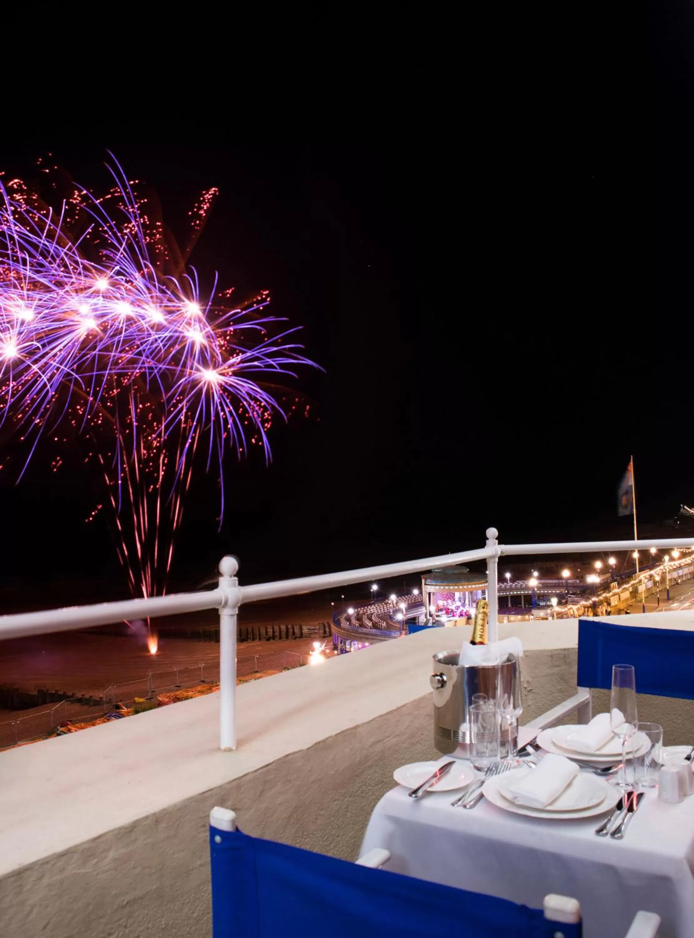 Night in The Chatsworth Hotel