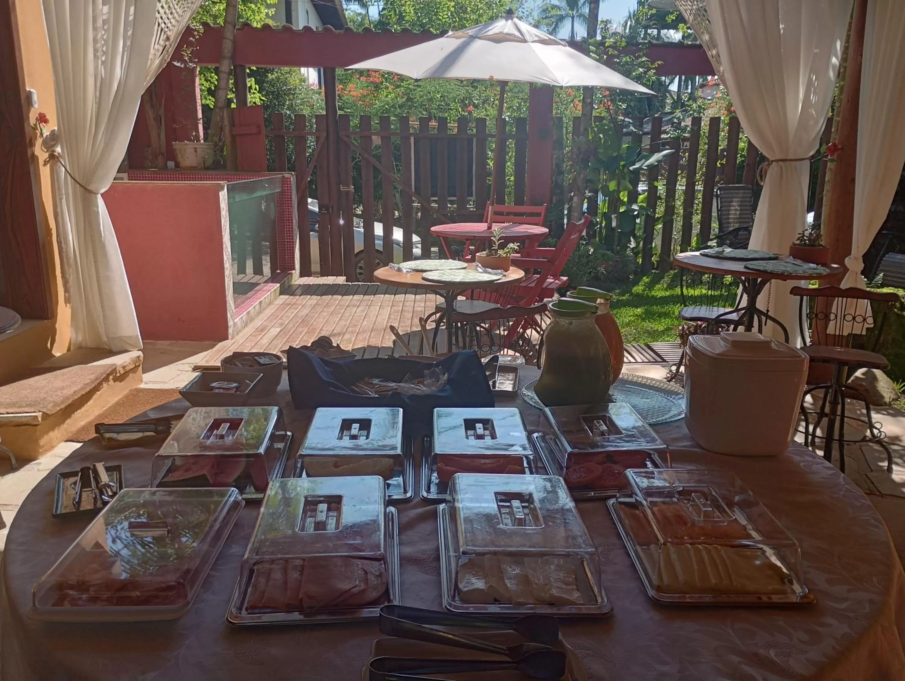 Restaurant/Places to Eat in Magias de Paraty Ecopousada