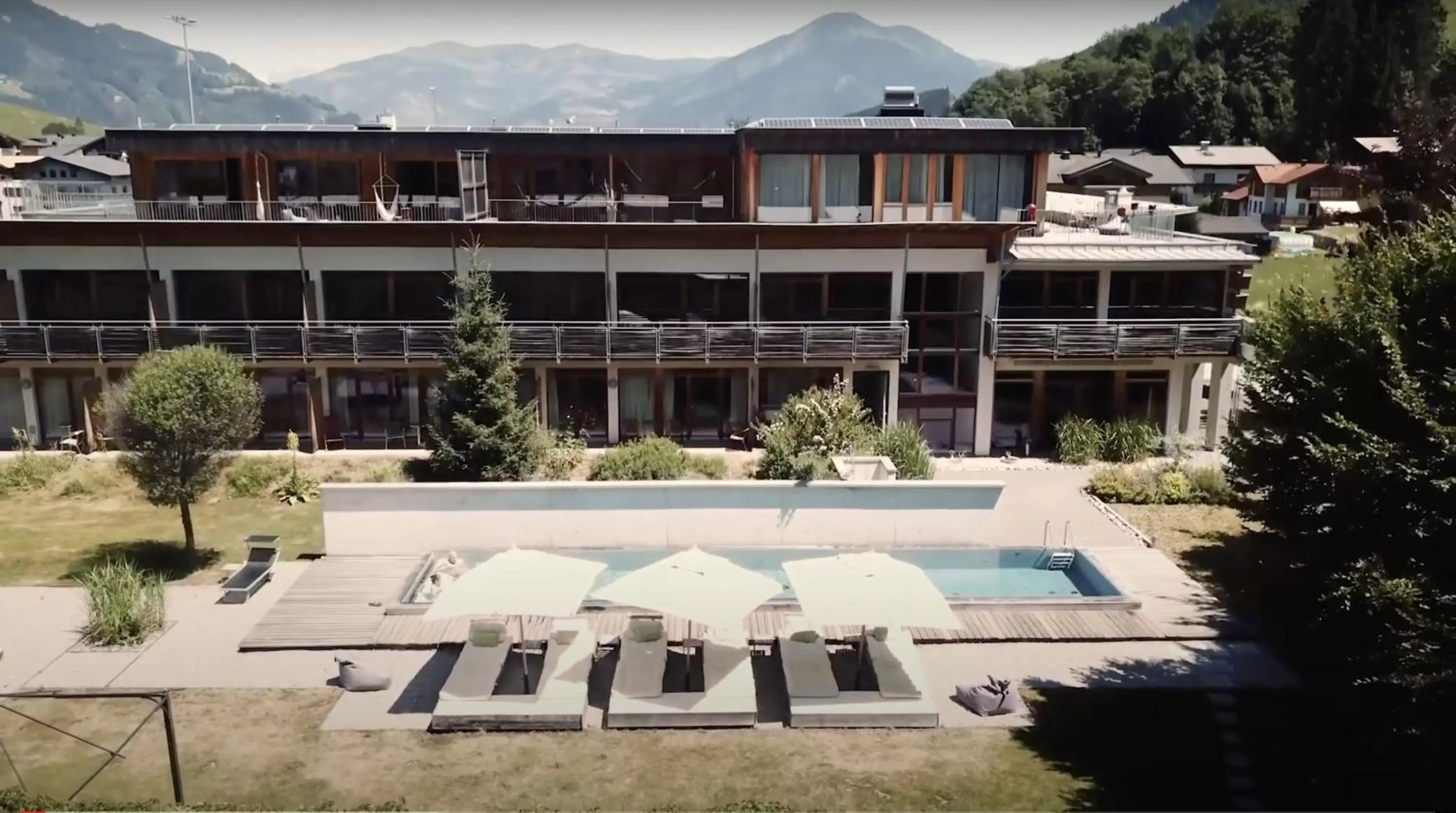 Swimming pool in ACTIVE by Leitner's