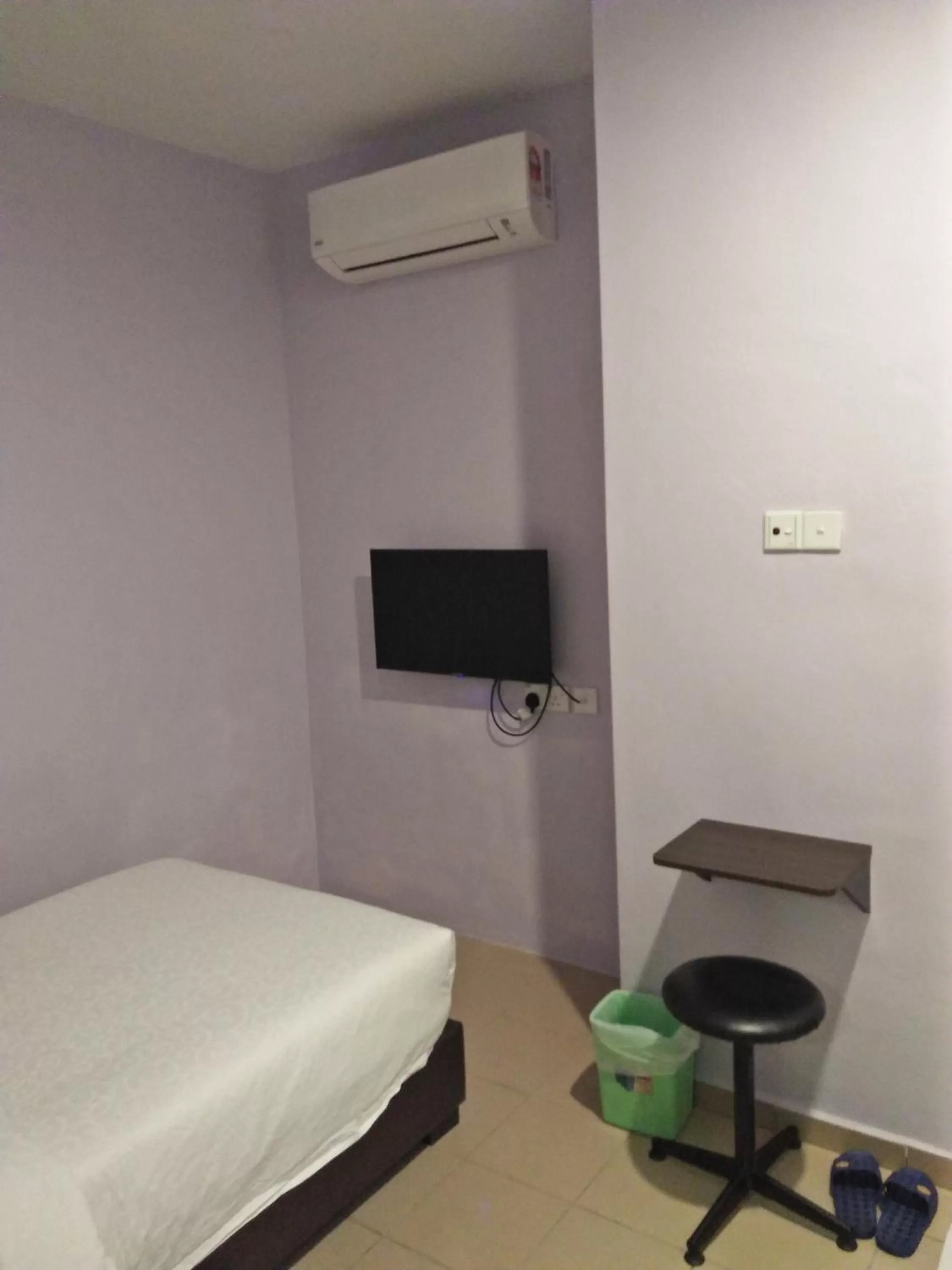 TV and multimedia in TIONG HUA HOTEL