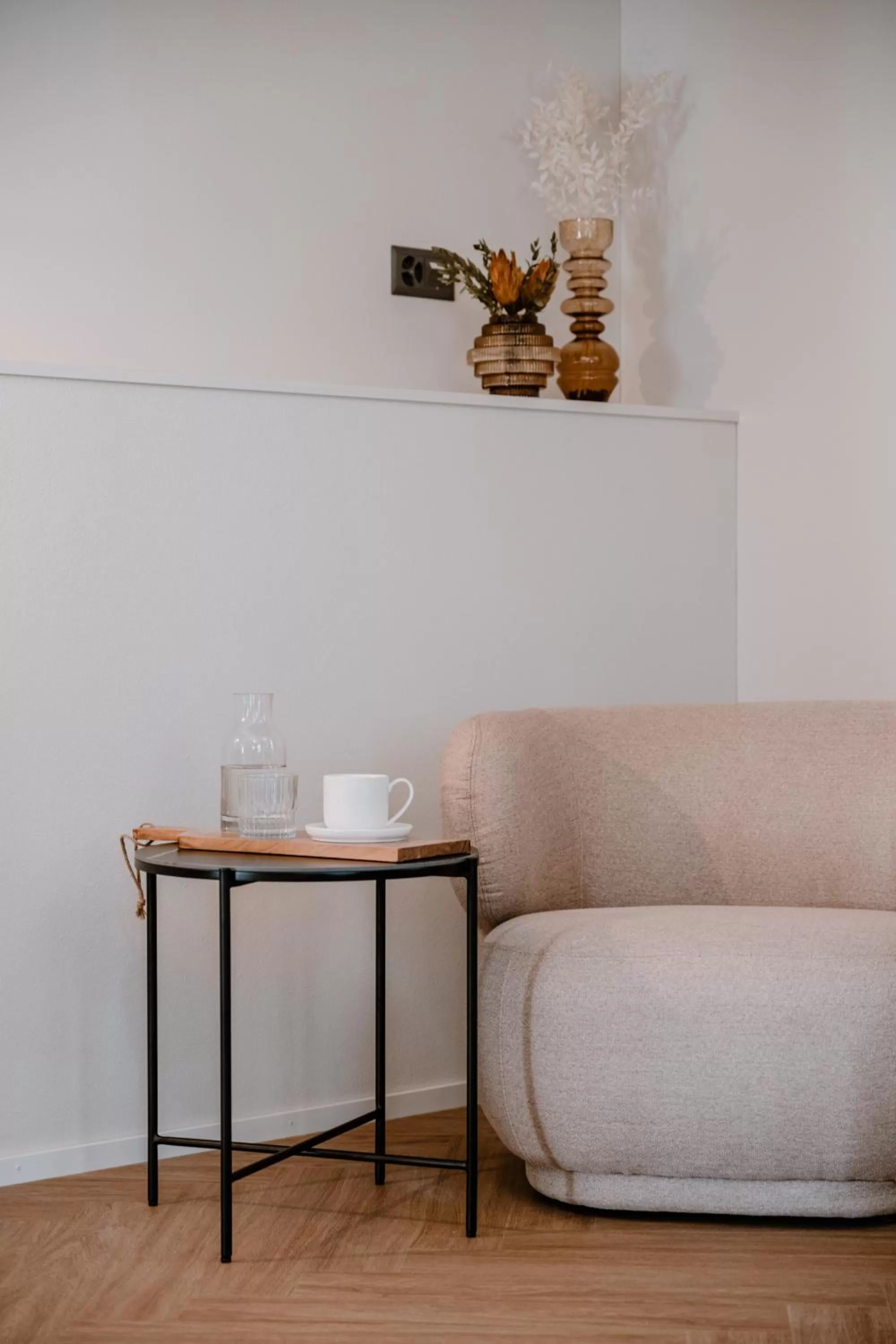 Seating Area in Hotel Müllers Self-Check-In