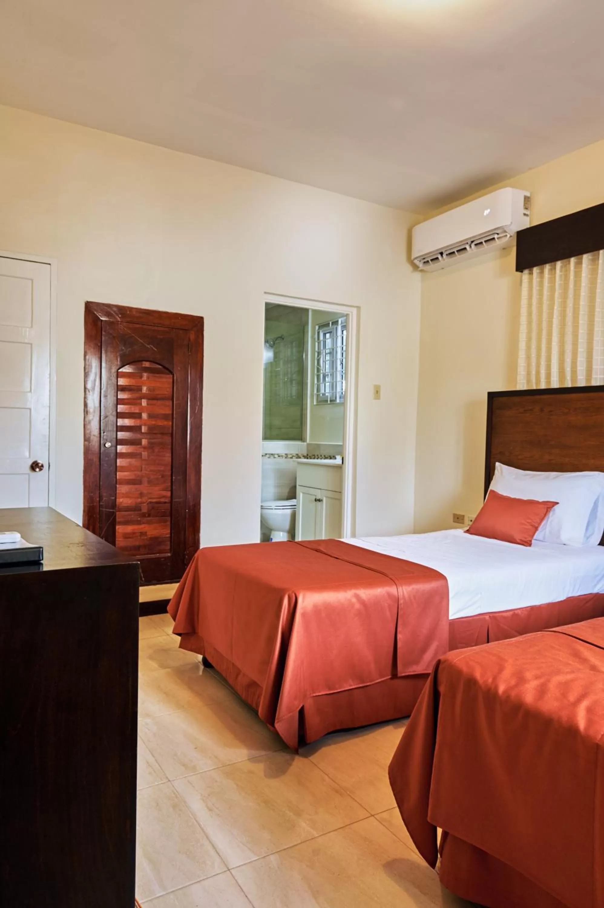 Bed in Shirley Retreat