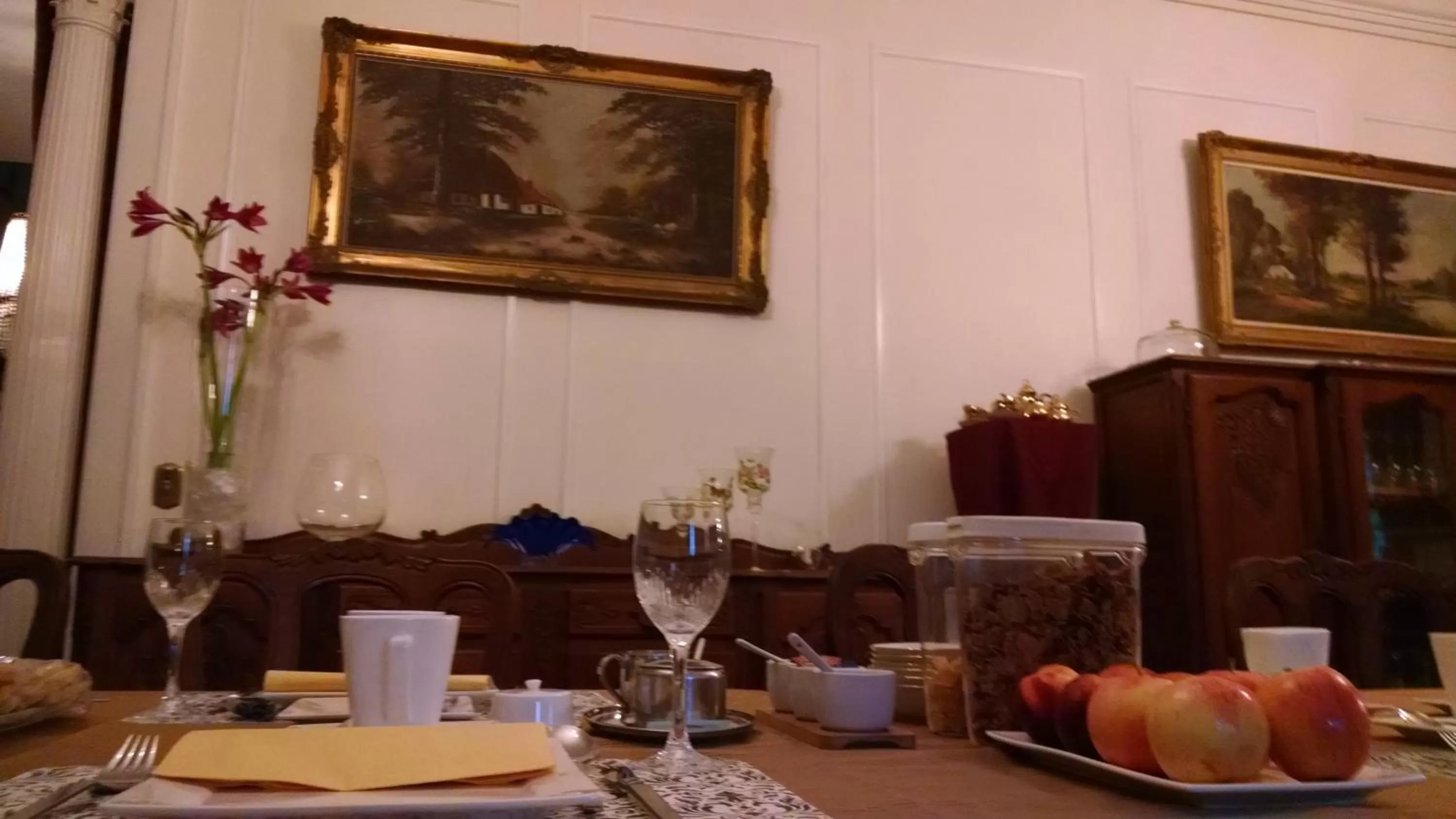 Continental breakfast, Restaurant/Places to Eat in Fruits of Vienna B&B