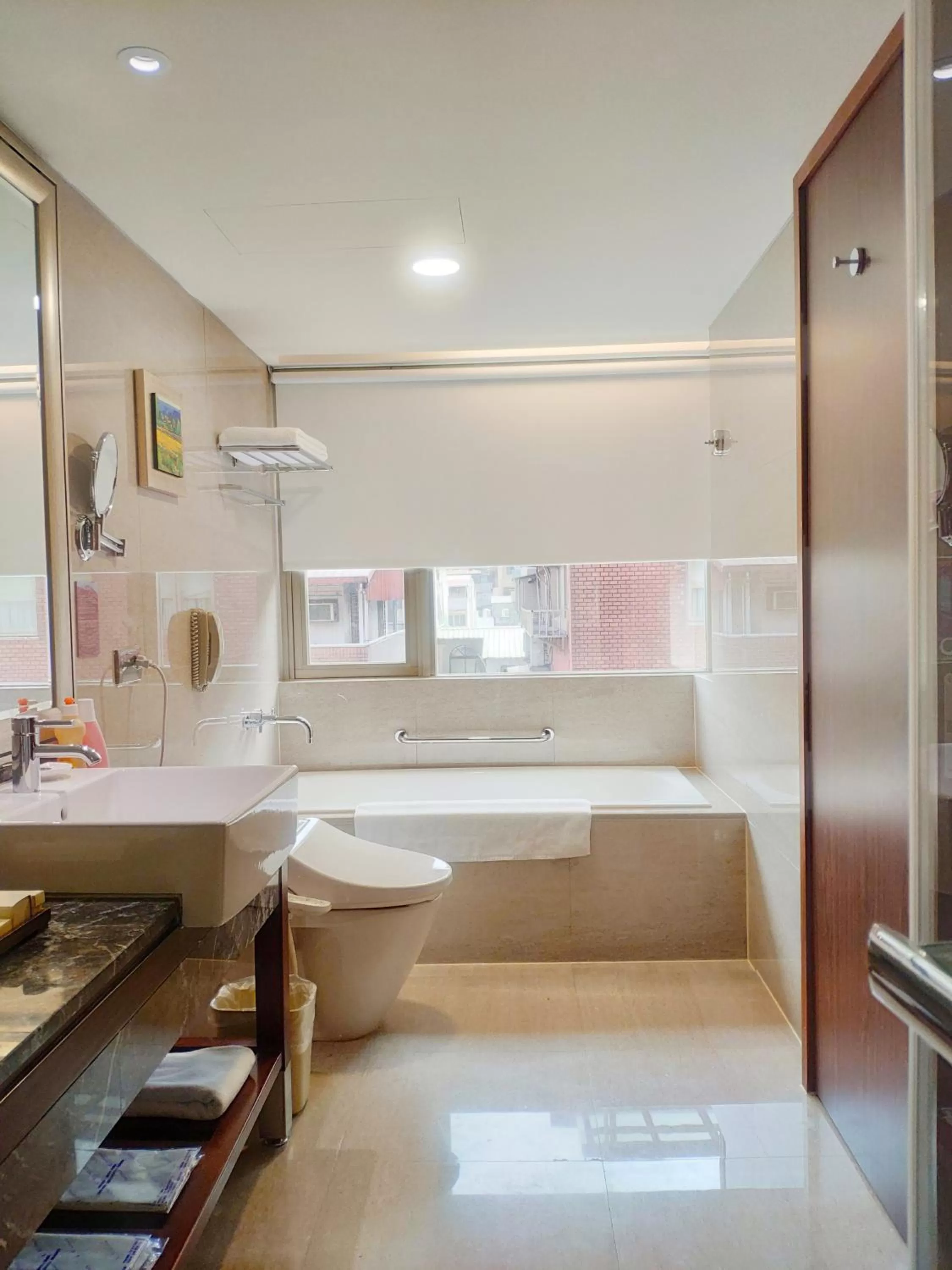 Toilet in Royal Biz Taipei Hotel