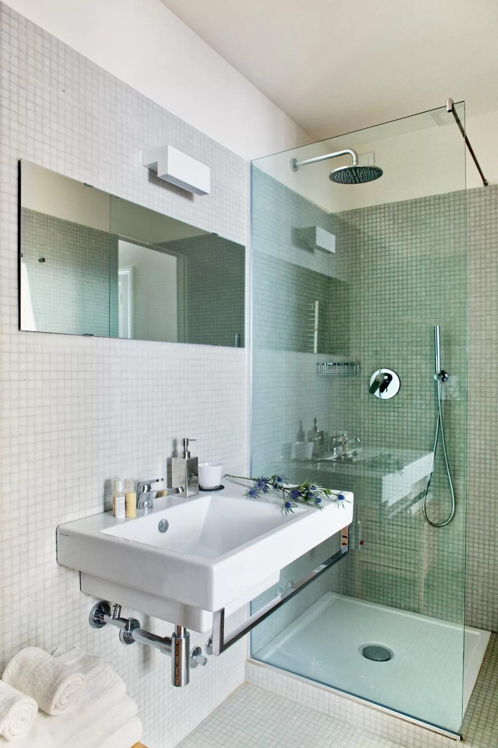 Bathroom in MyNavona