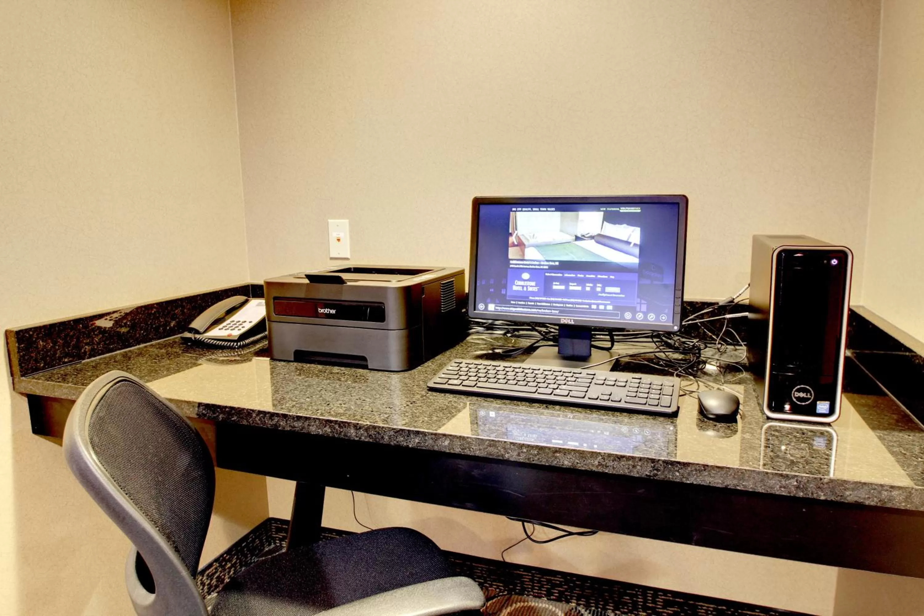 Business facilities in Cobblestone Inn & Suites-Winterset