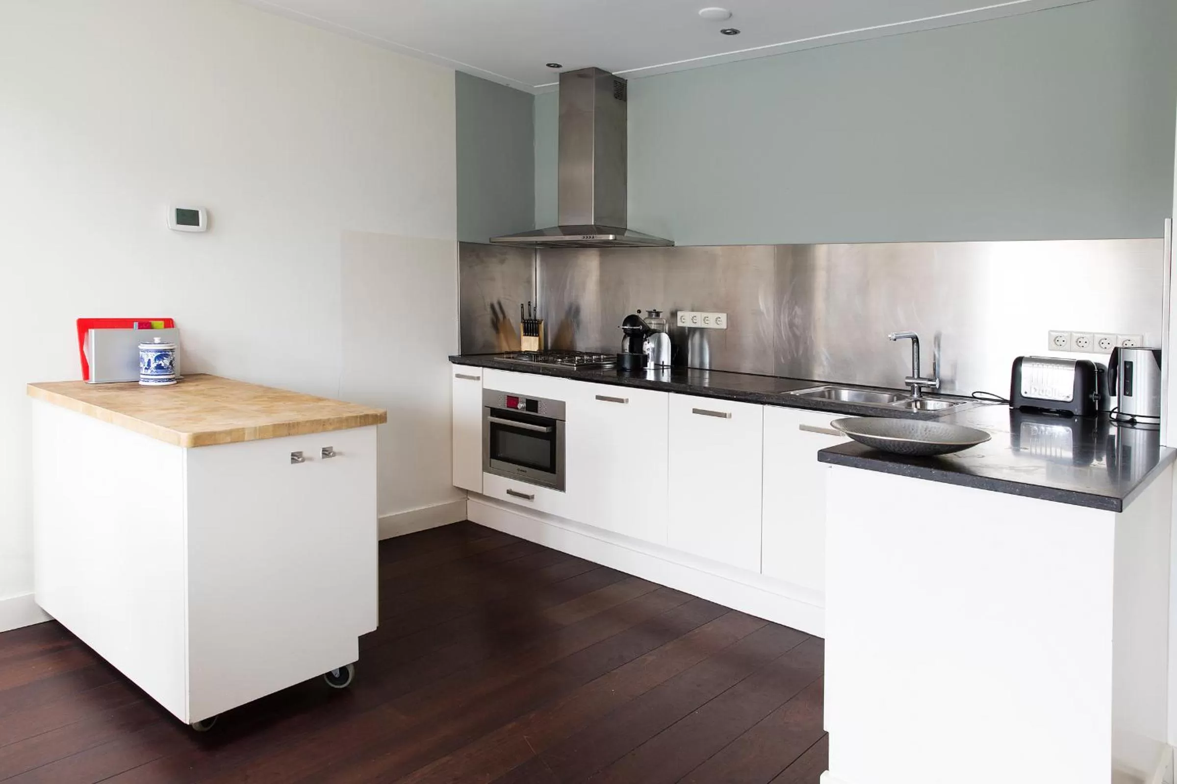 Kitchen or kitchenette, Kitchen/Kitchenette in Marnix Top: 8P near Leidsche