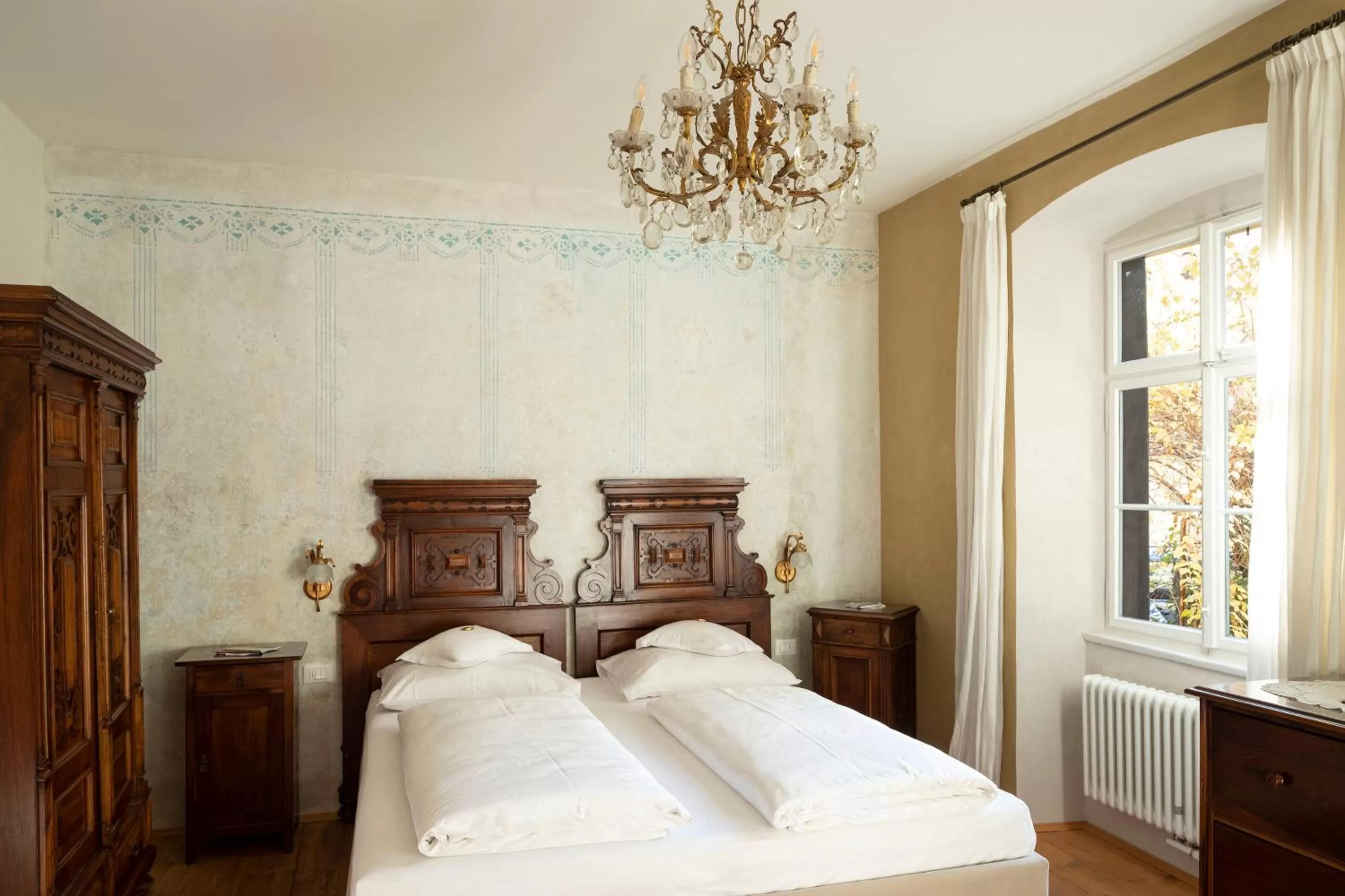 Photo of the whole room, Bed in Villa Bergmann Suites Meran