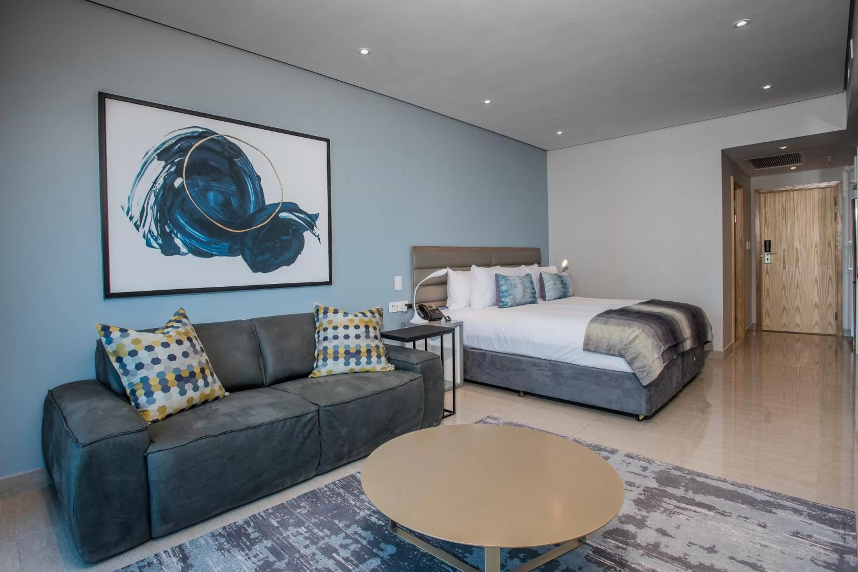 Photo of the whole room, Bed in The Capital Pearls Hotel