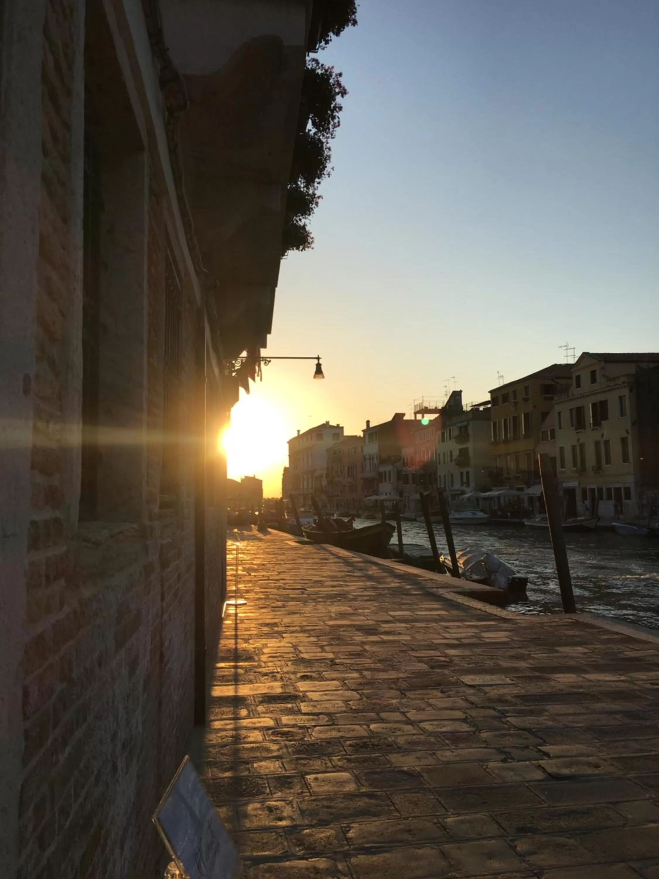 Property building in Ca' Bonfadini Historic Experience