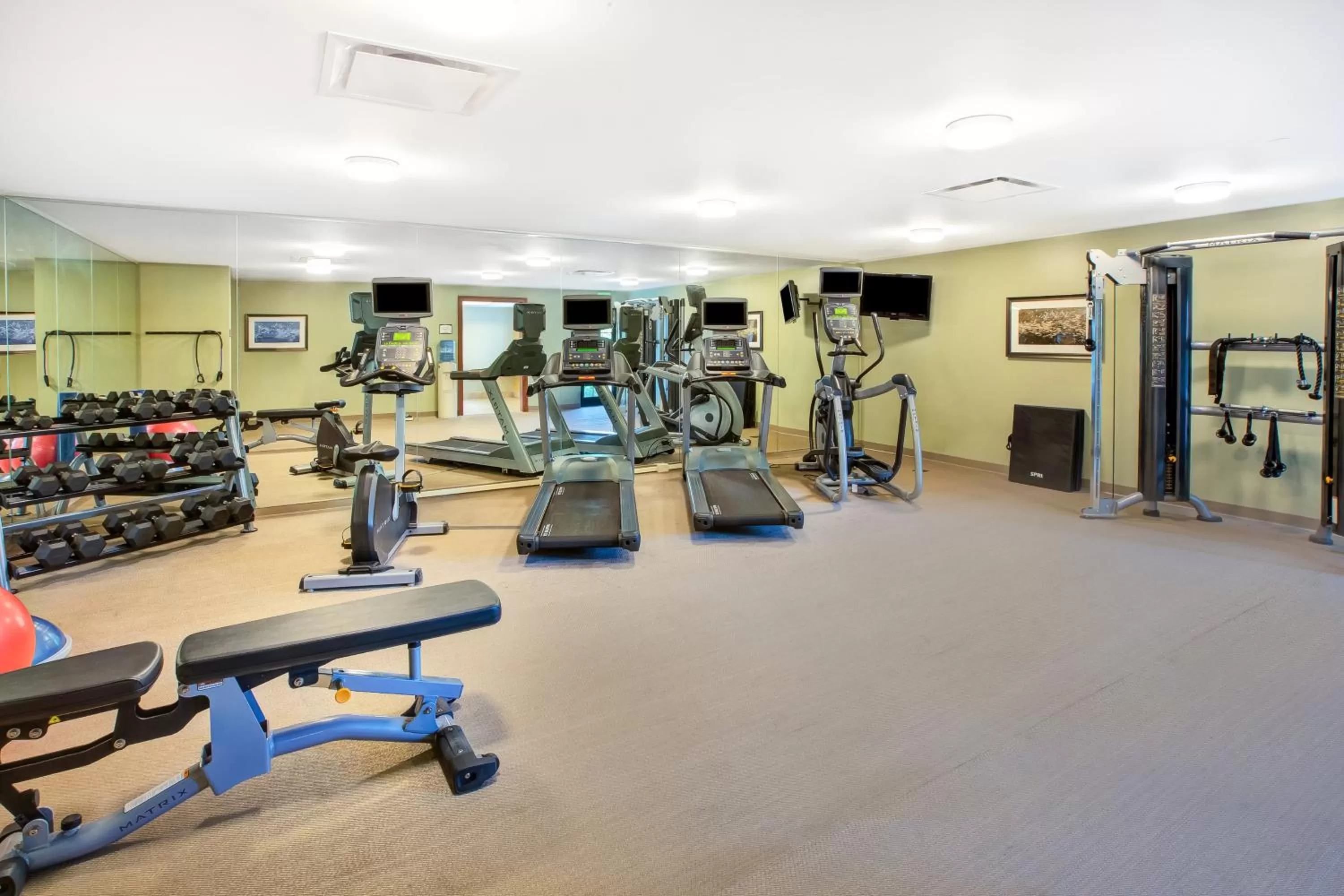 Fitness centre/facilities in Staybridge Suites Cleveland Mayfield Heights Beachwood by IHG