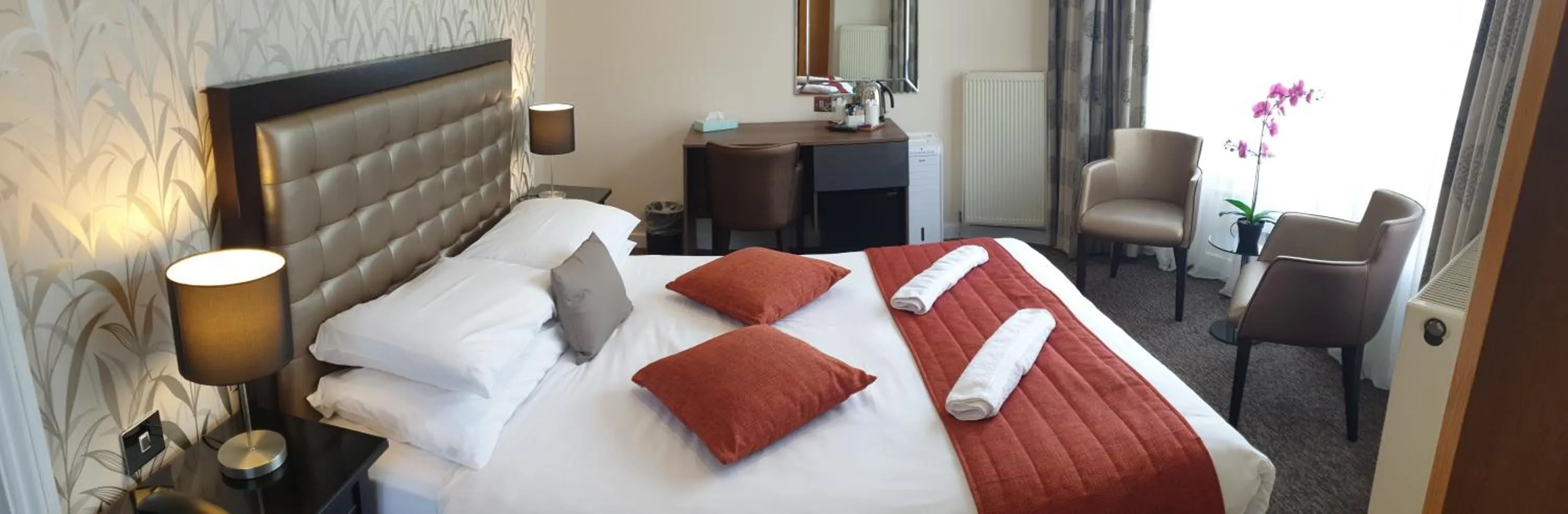 Bedroom, Bed in Duke Of Leinster Hotel