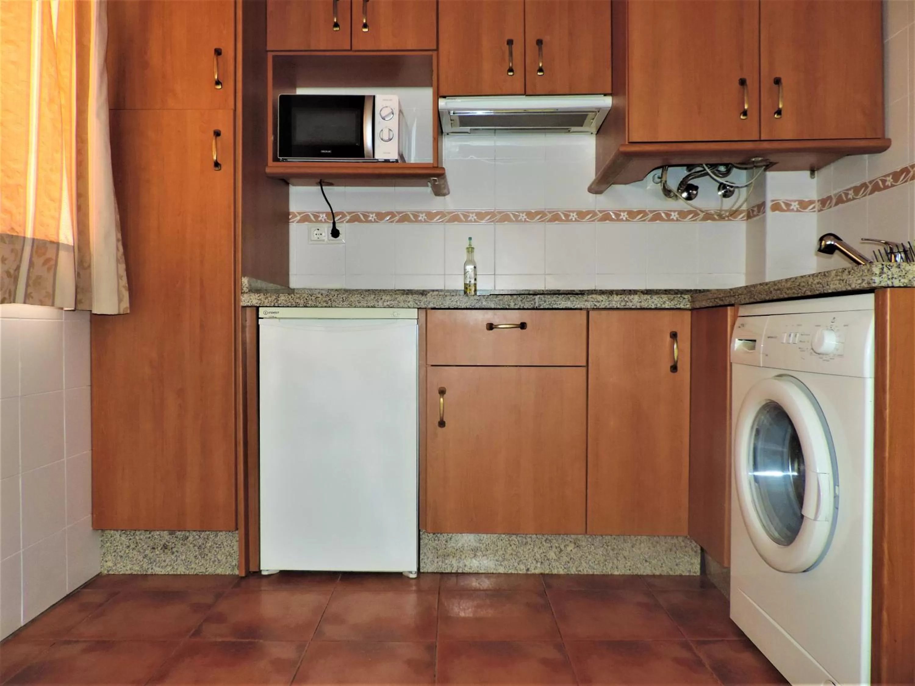 Kitchen or kitchenette in APARTAMENTOS CASERIA DE COMARES