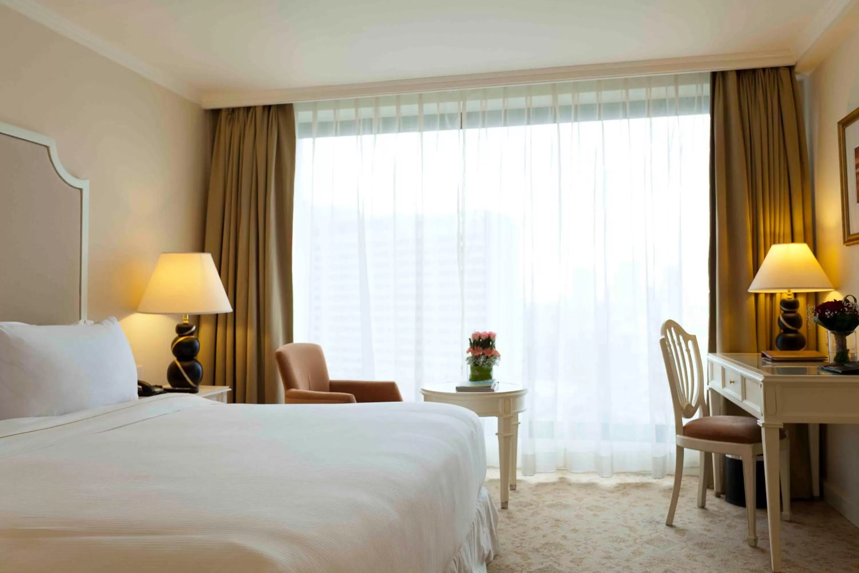 Bedroom, Bed in The Kingsbury Colombo