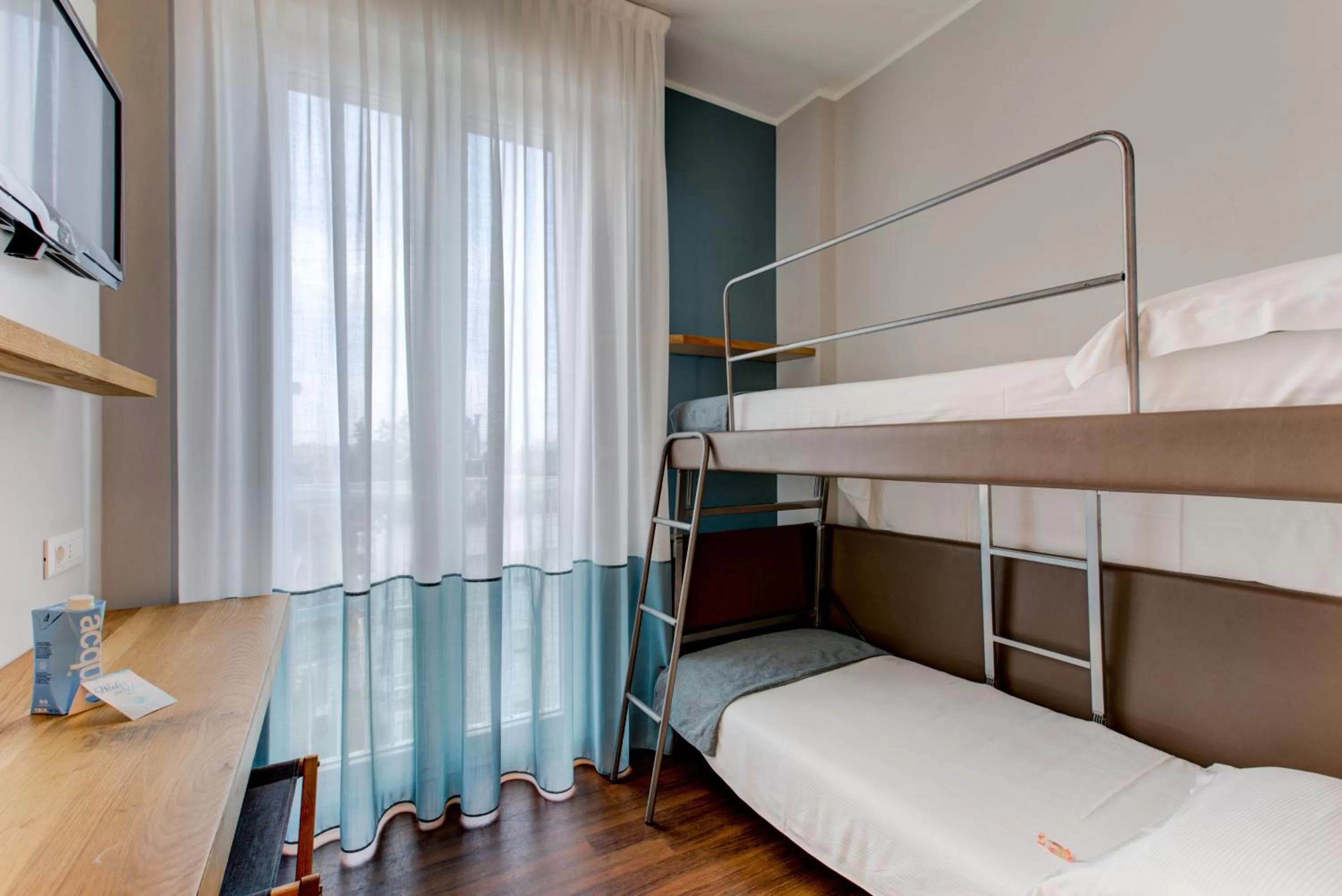 bunk bed, Bed in BeYou Hotel Polo