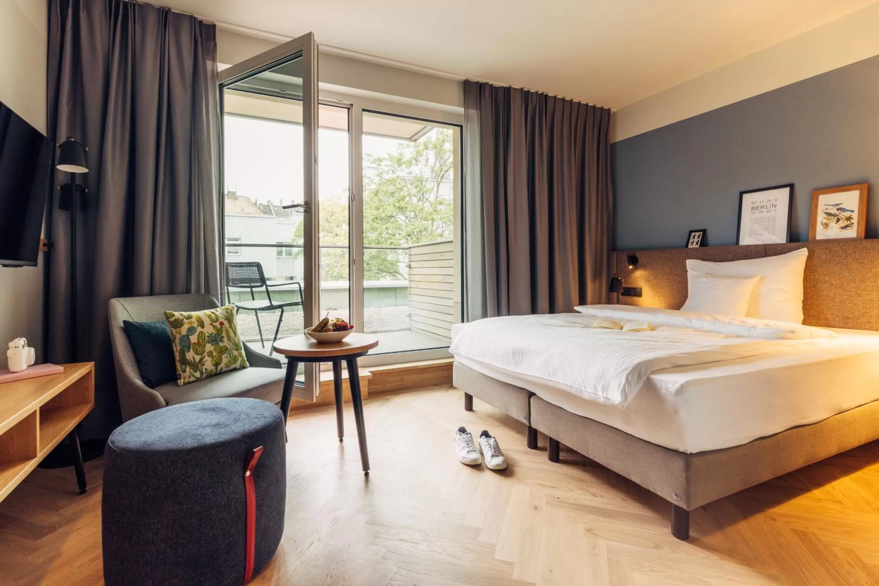 TV and multimedia, Bed in harry's home Berlin-Moabit hotel & apartments