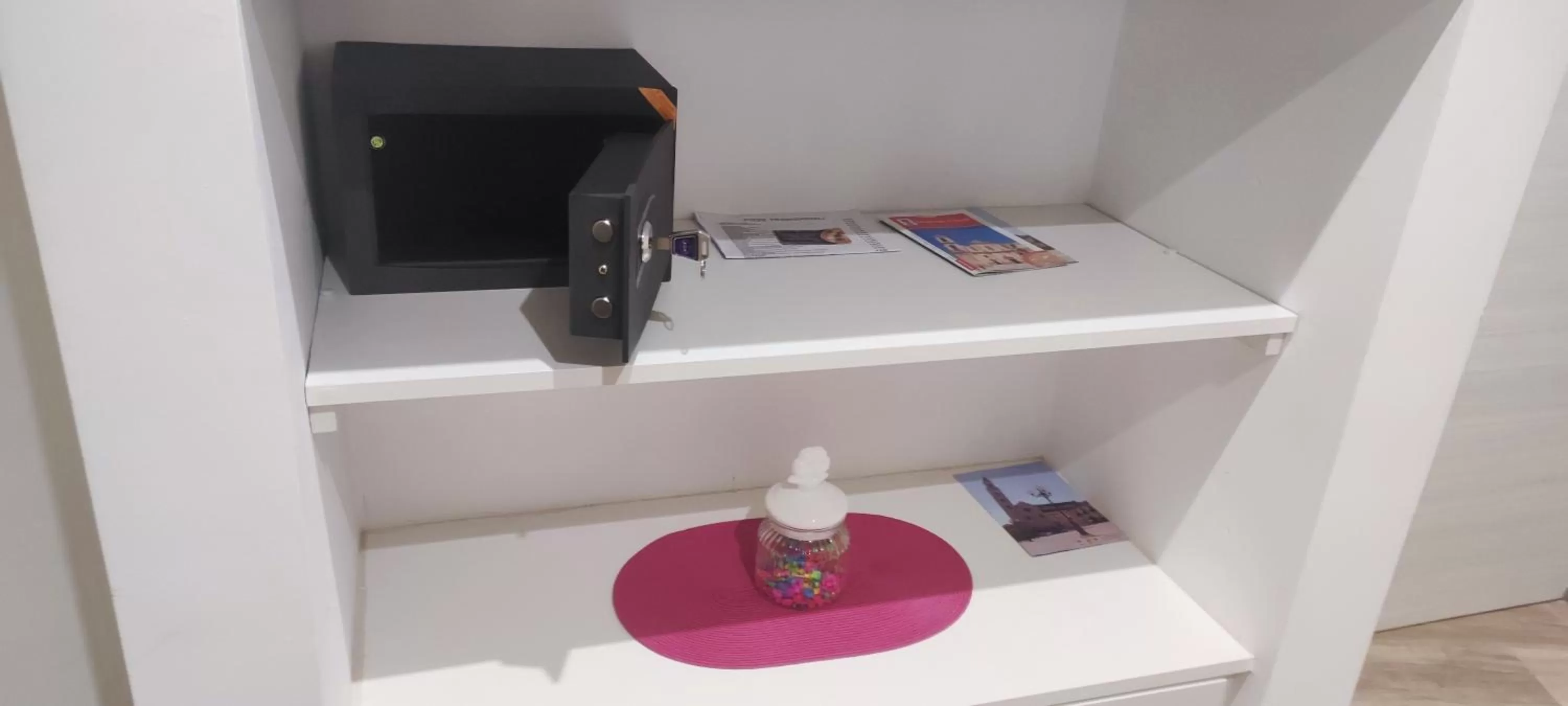 safe in Comeacasa B&B