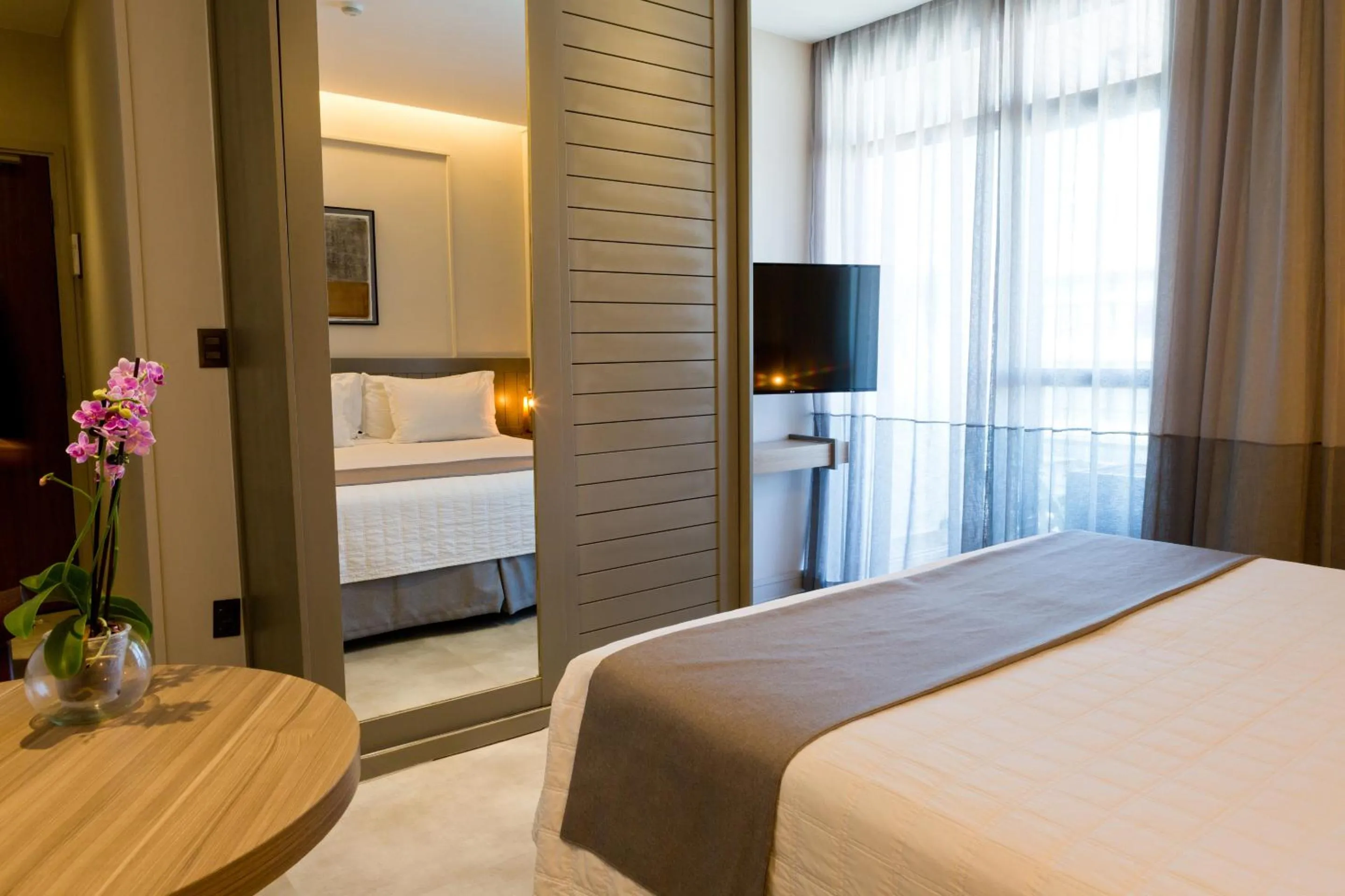 Bedroom, Bed in Ritz Leblon