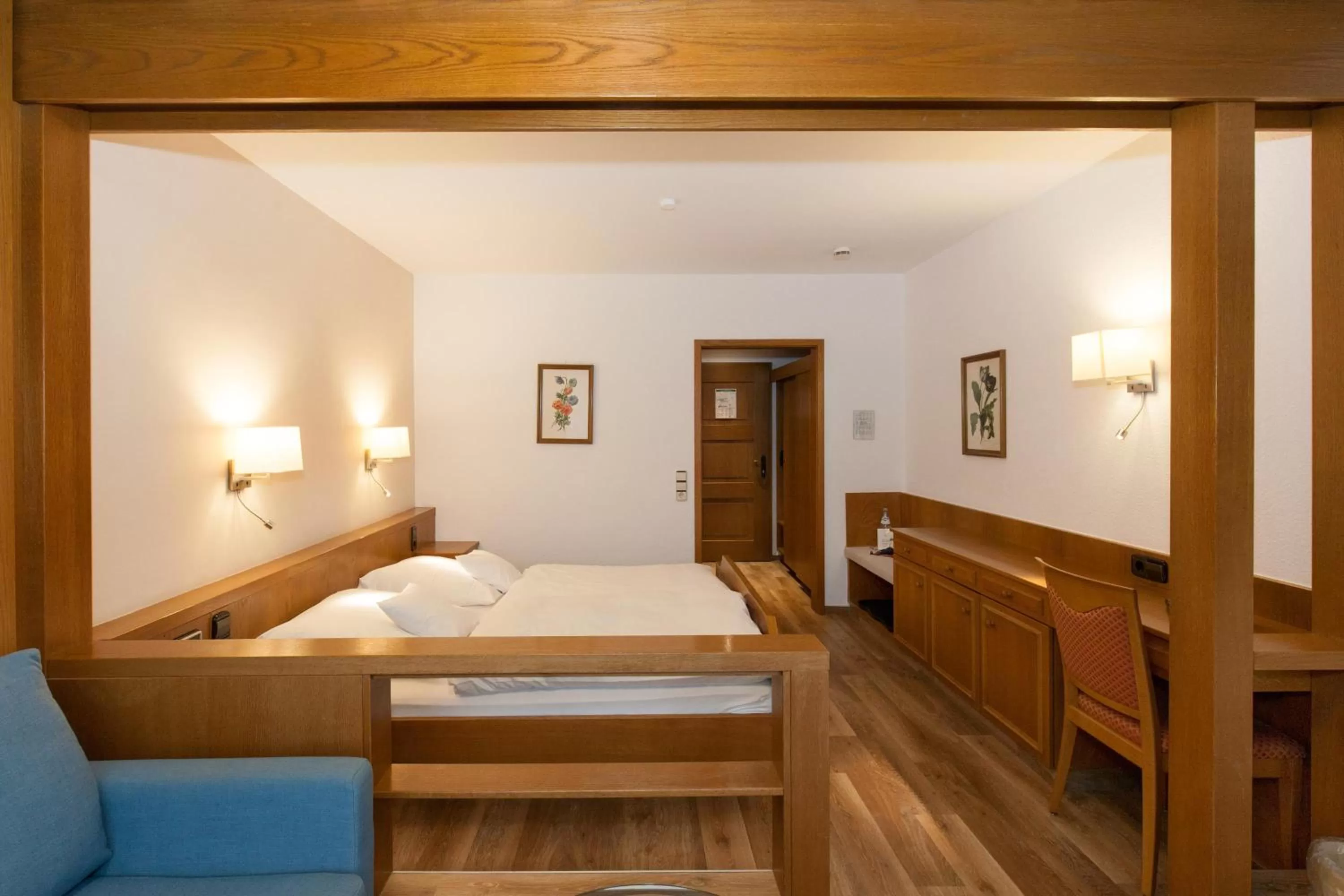 Photo of the whole room, Bed in Landgasthof Hotel Hirsch